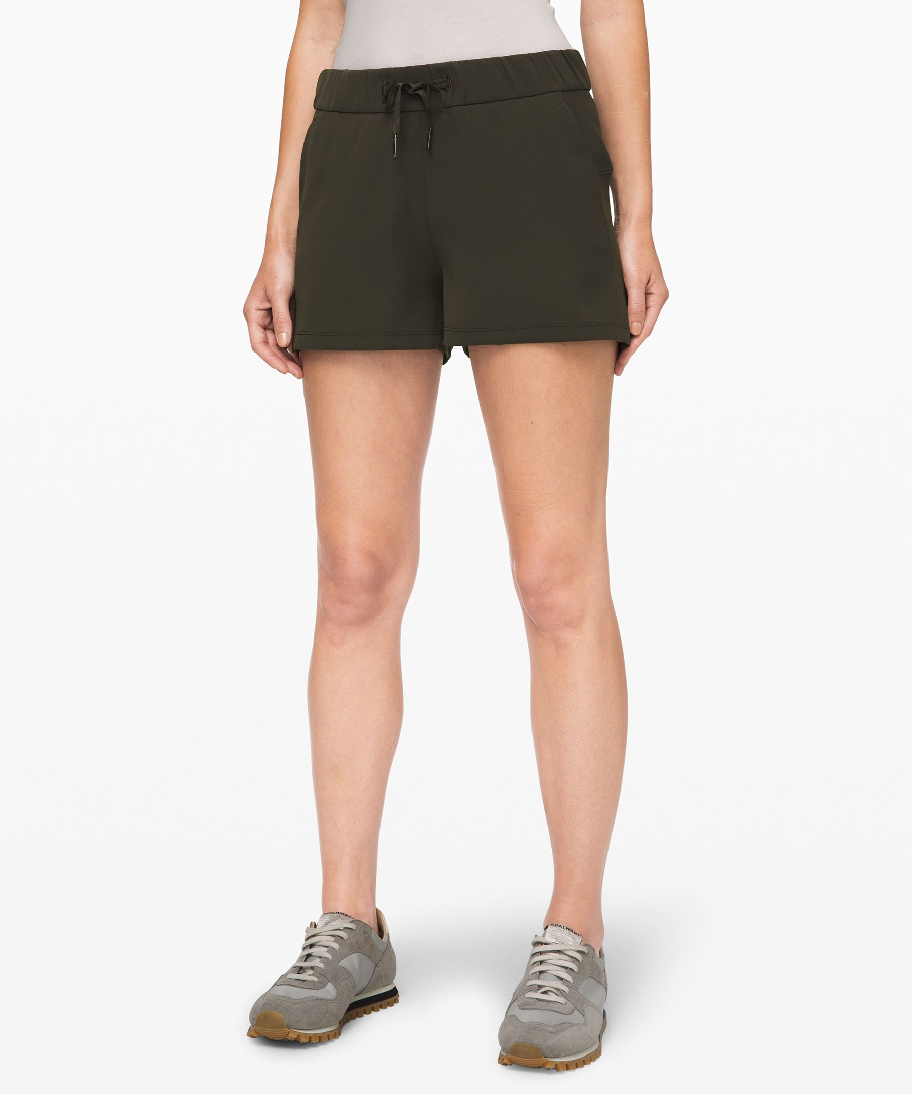 lulu on the fly short