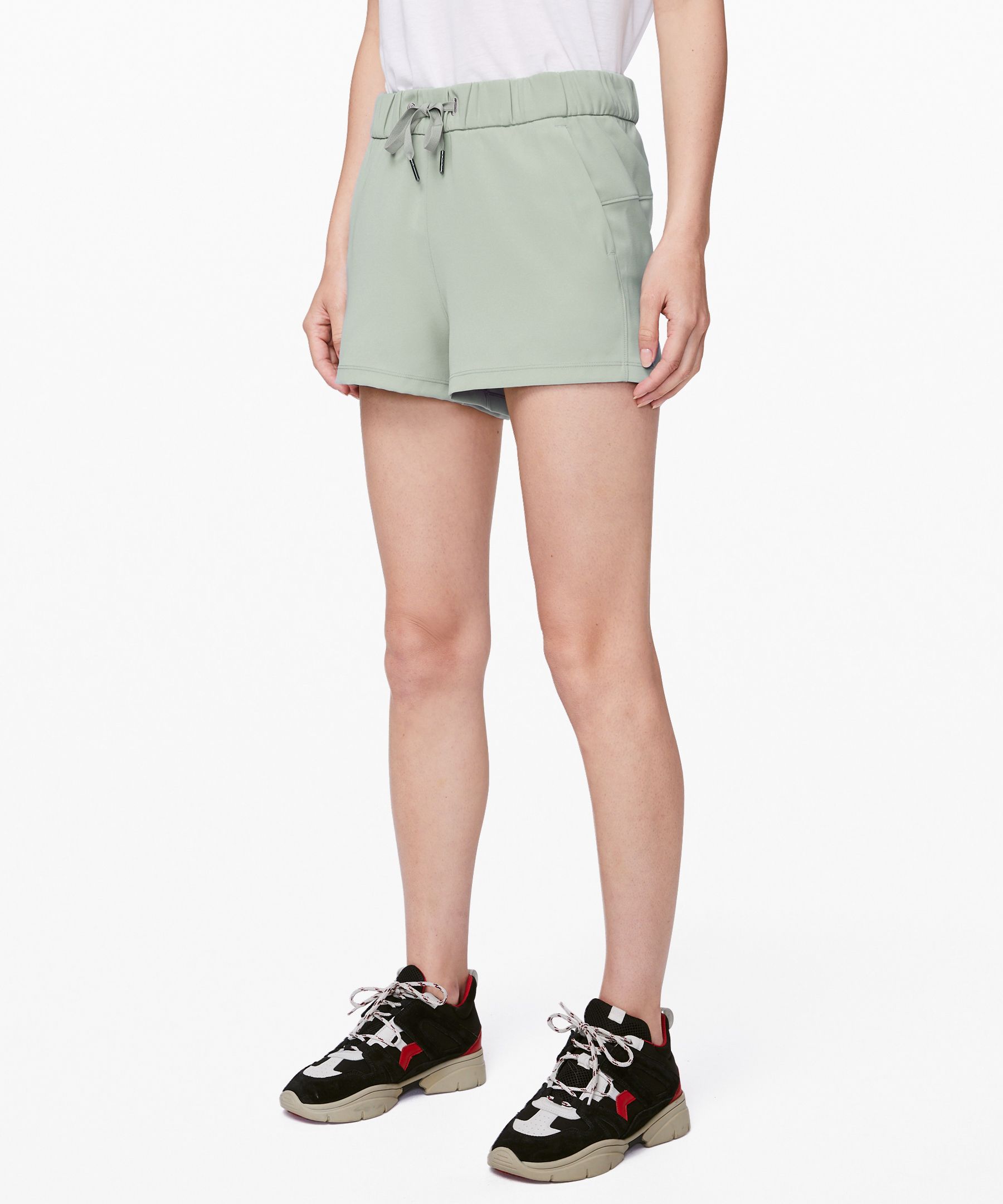 on the fly short lululemon