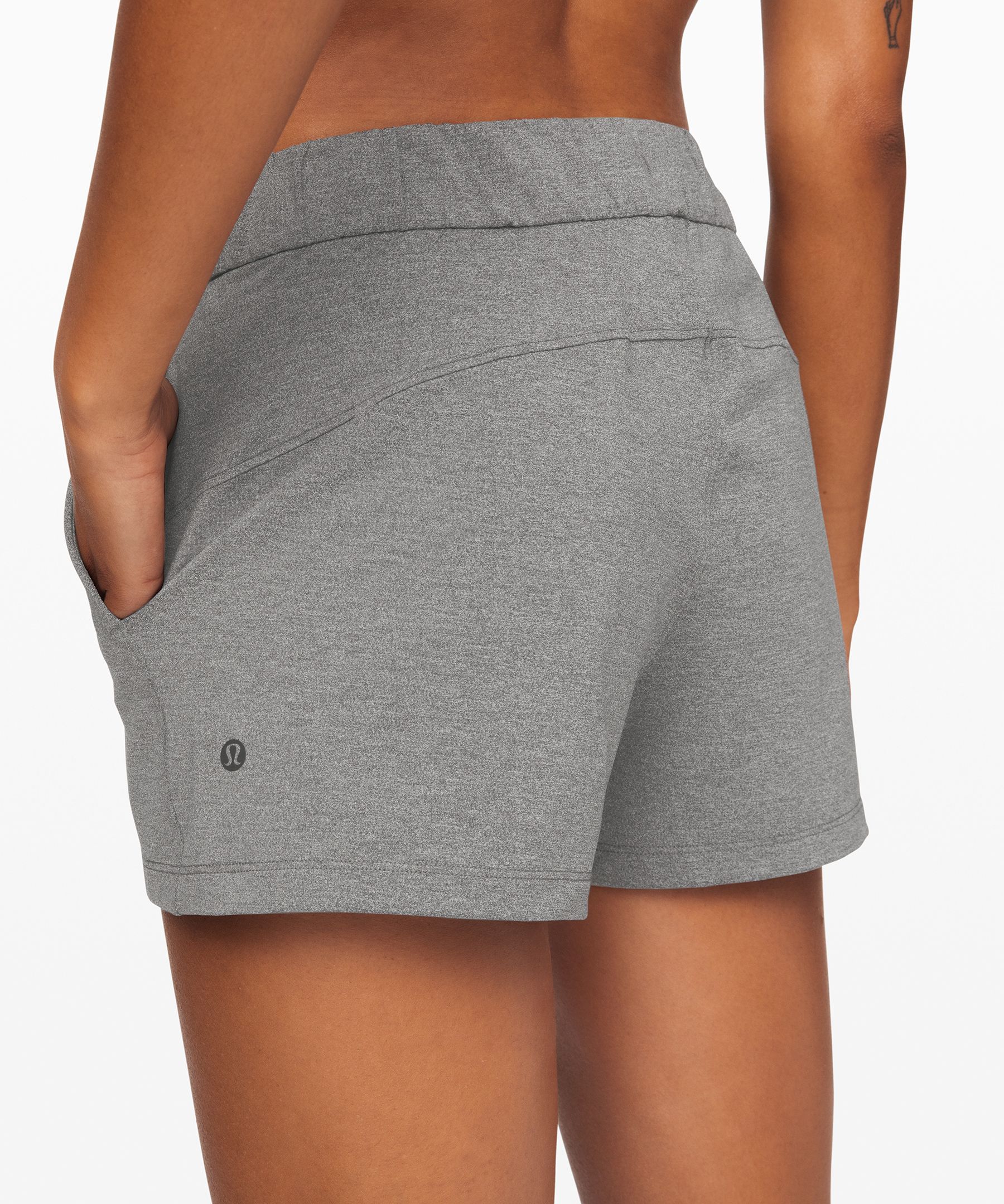 On the Fly Mid Rise Short 2.5 Lululemon UK