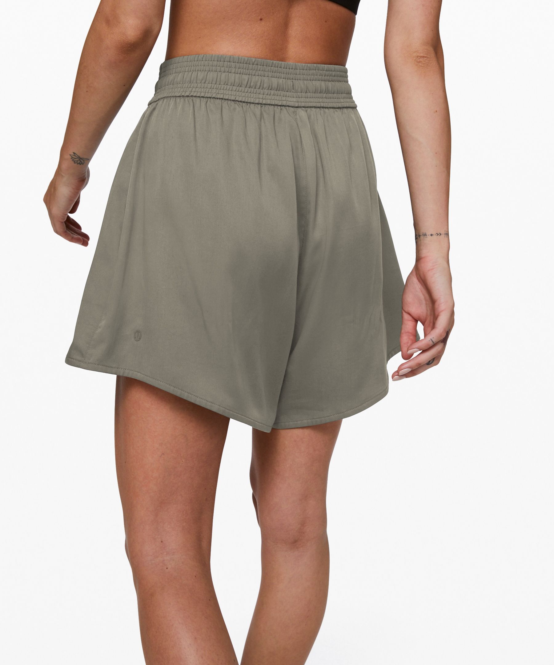 lululemon feeling femme short