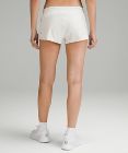 Hotty Hot Shorts mit Liner und niedrigem Bund 6 cm