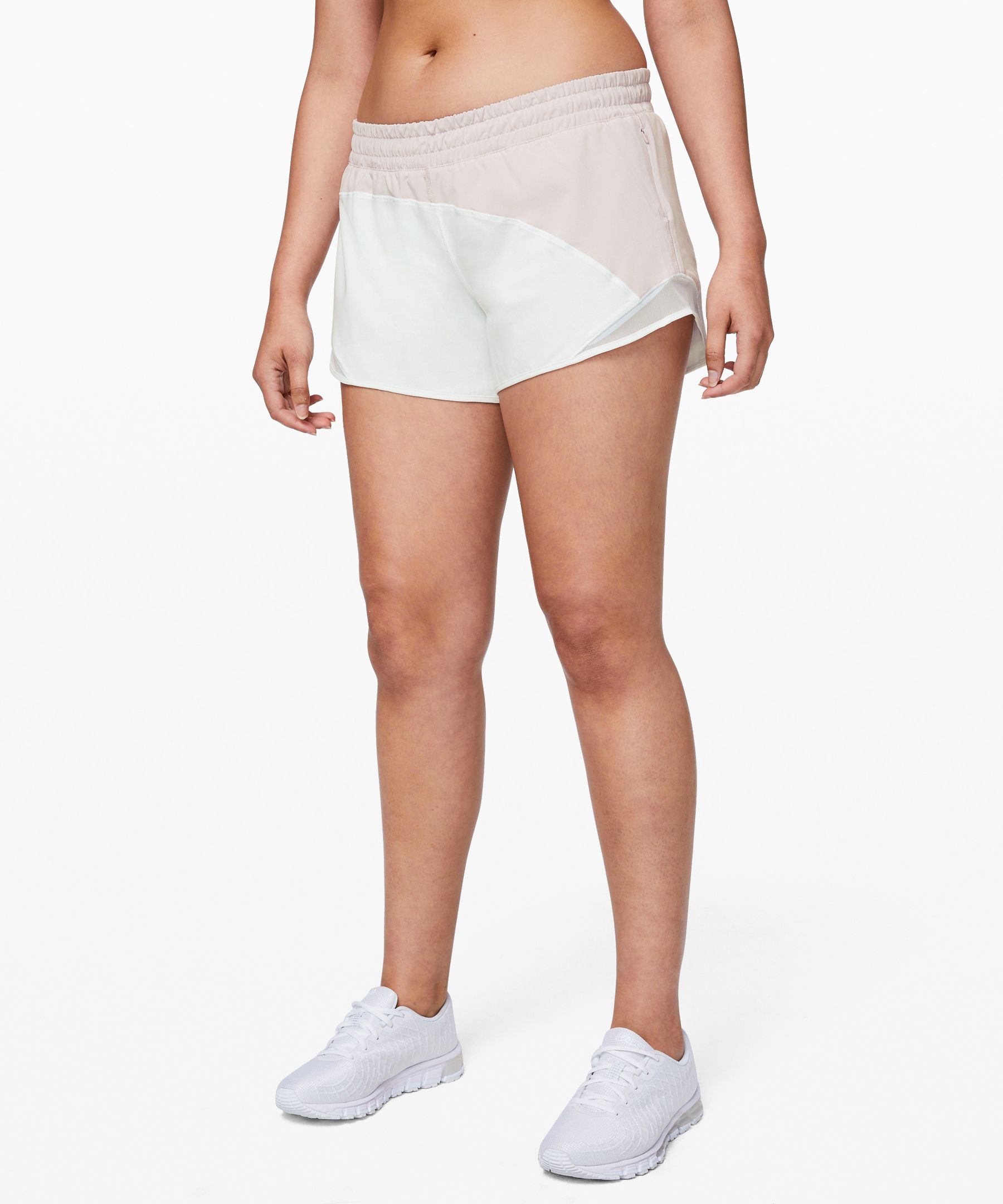 Lululemon Hotty Hot Short *Asym size 2, Women's Fashion