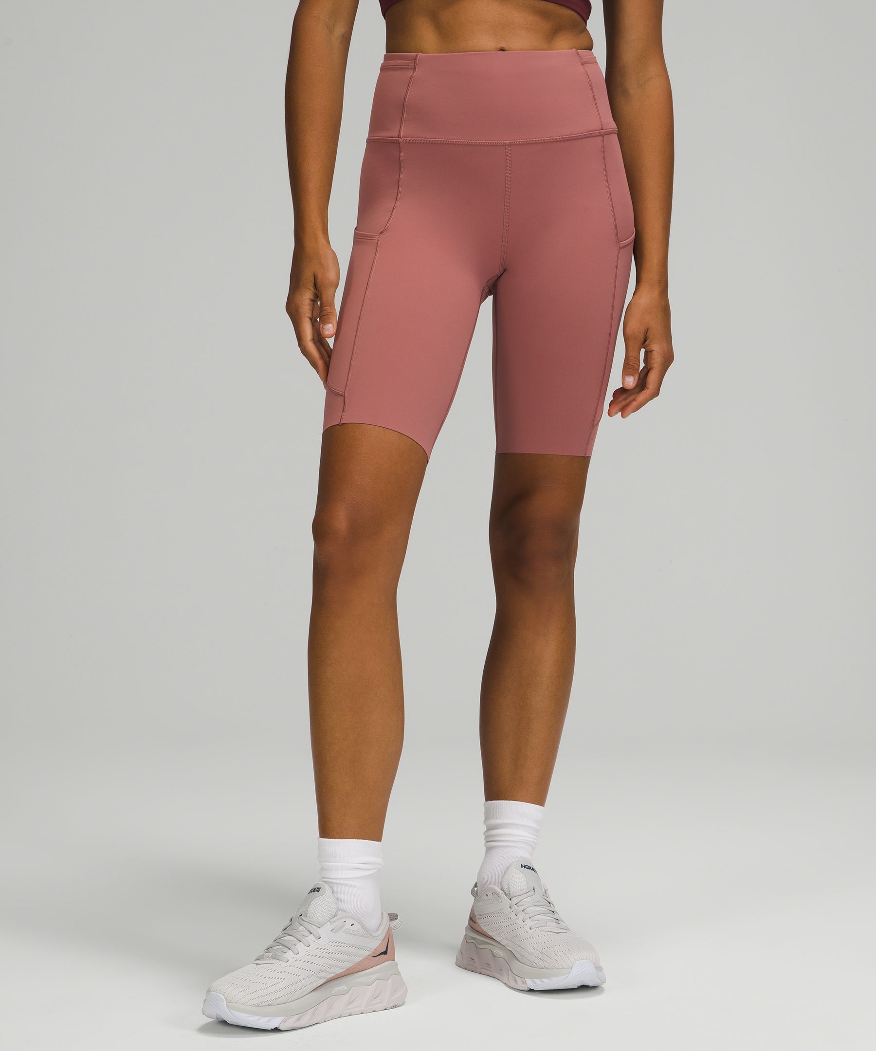 https://images.lululemon.com/is/image/lululemon/LW7AY7S_048097_1?size=800,800