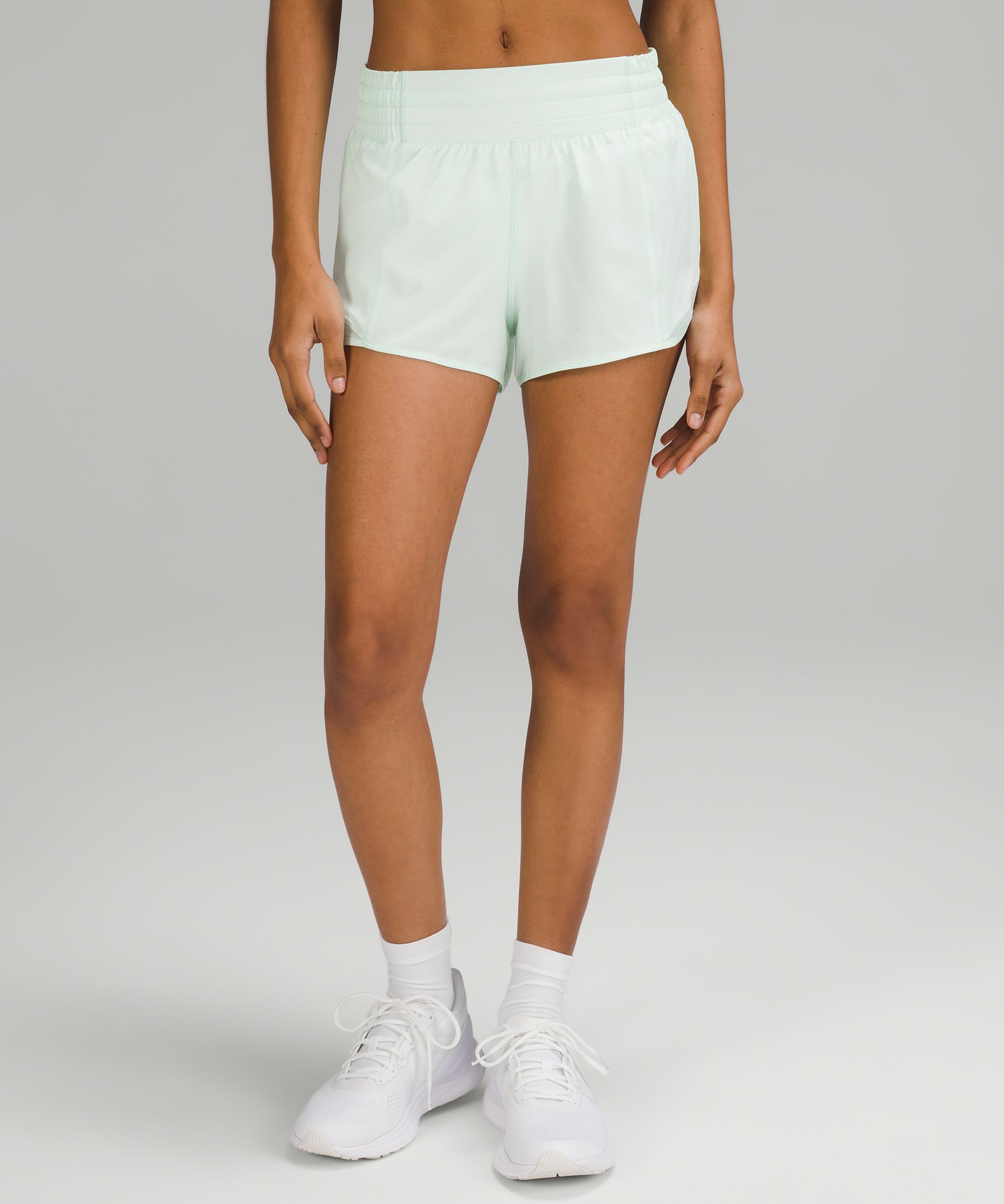 Lululemon Hotty Hot Low-Rise Lined Short 2.5 - Pistachio - lulu fanatics