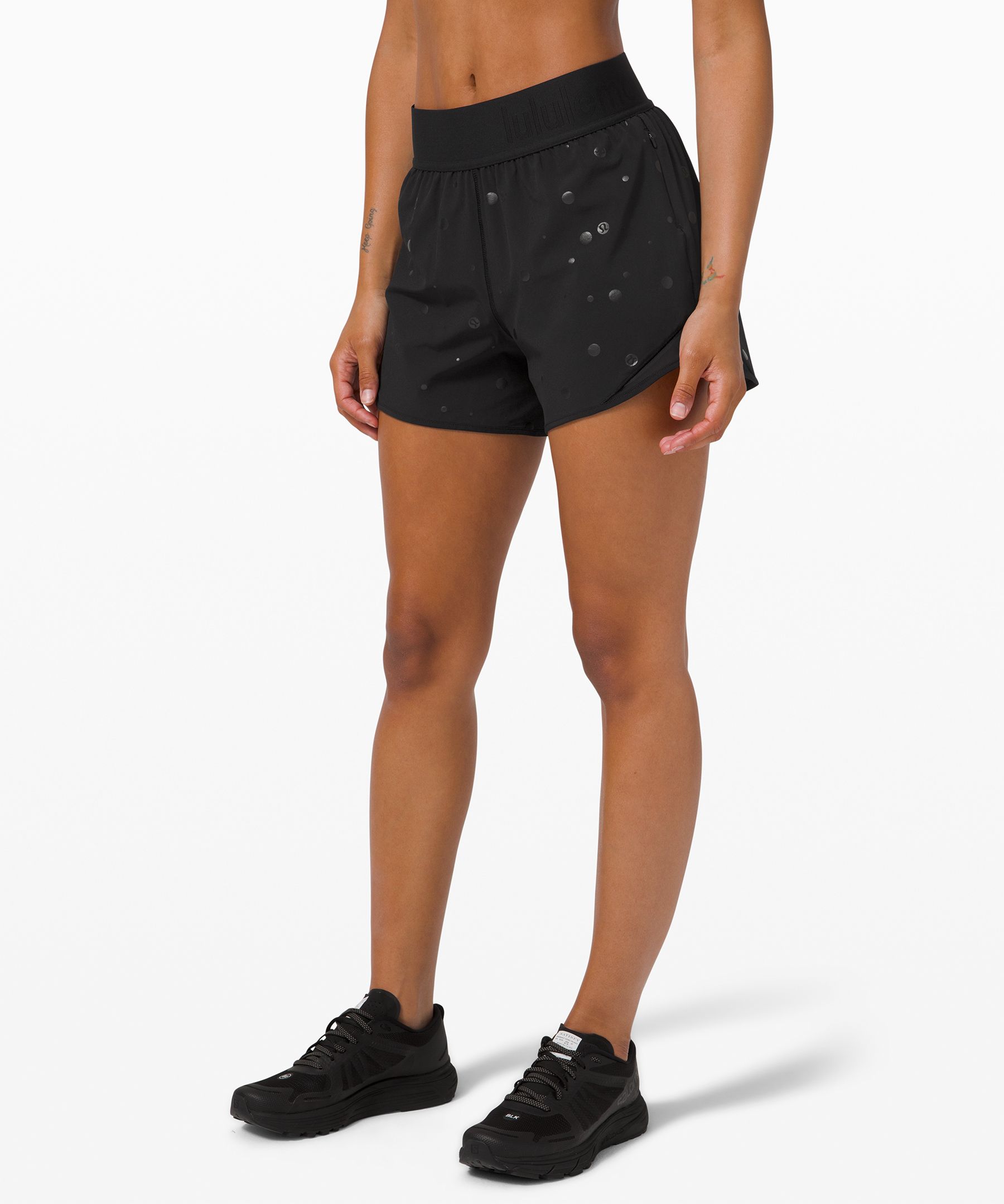 Lululemon Athletica Hotty Hot Short Low-Rise 4 inch Long (Black, 4,  Numeric_4) at  Women's Clothing store