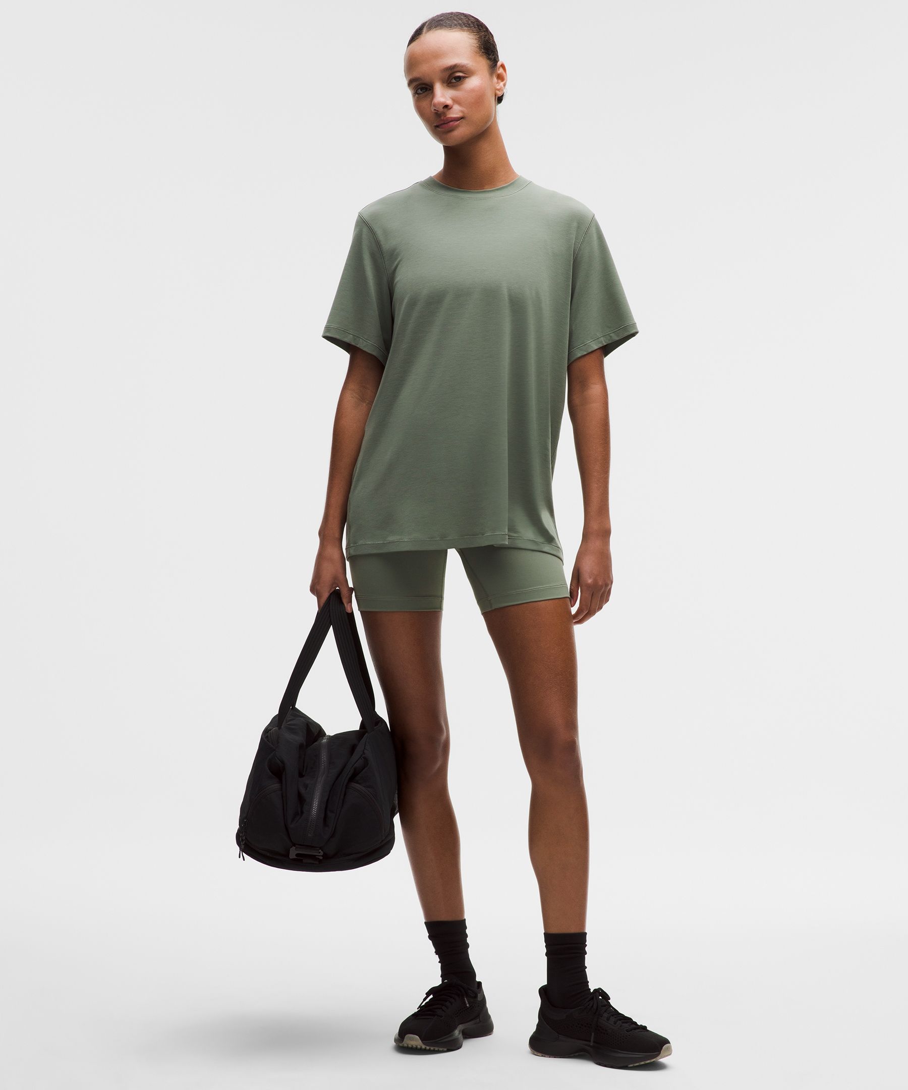 Wunder Train High-Rise Short 6"