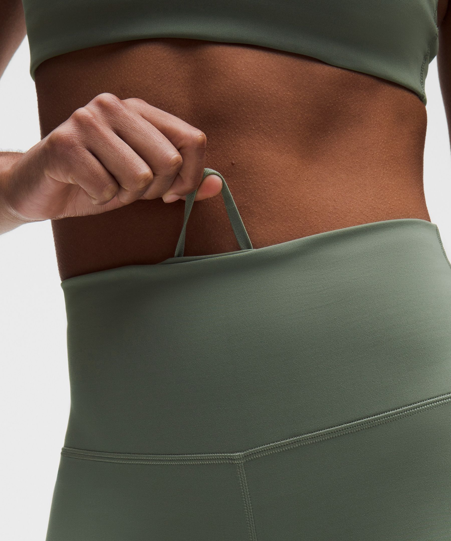 Wunder Train High-Rise Short 6"