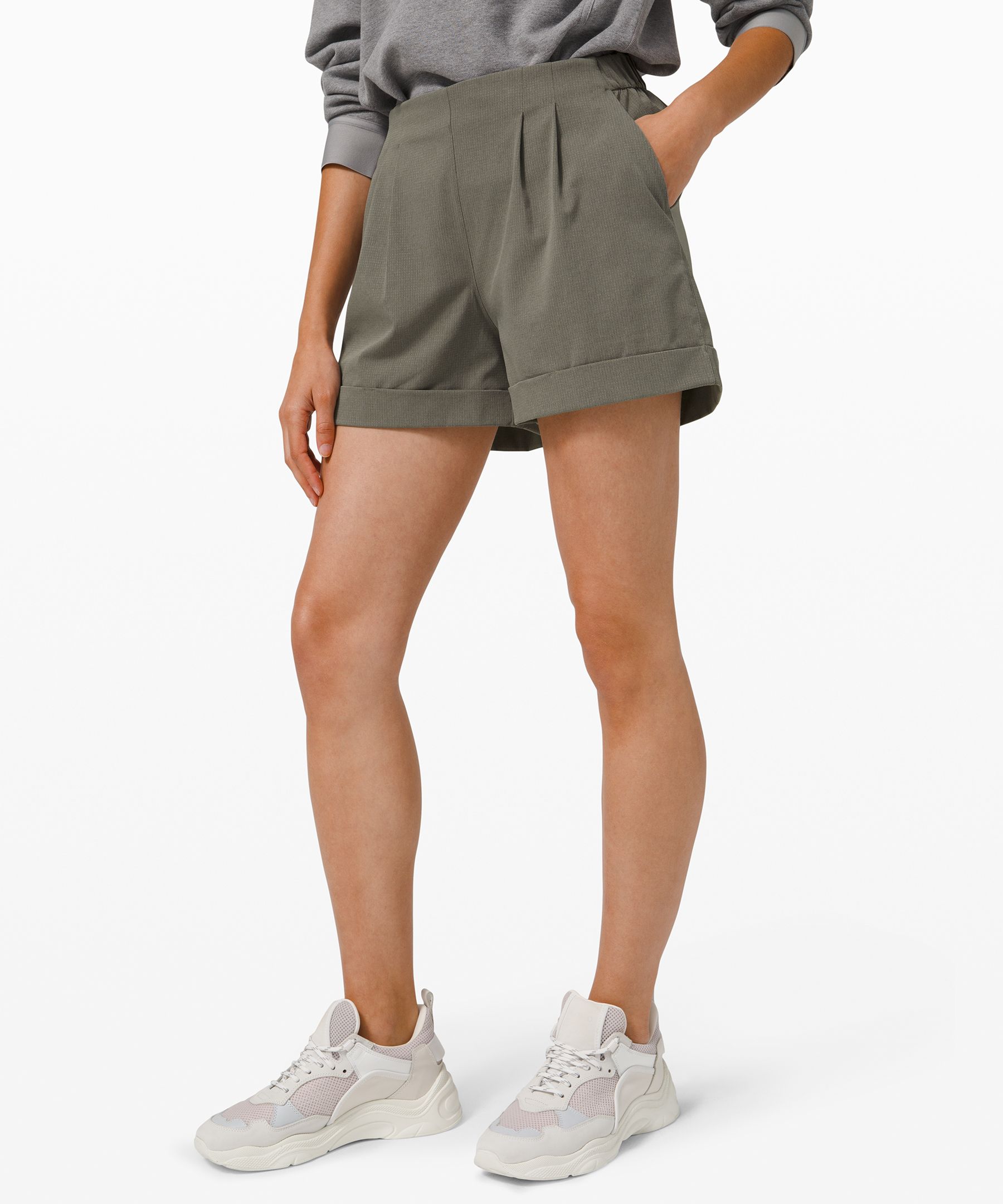 lululemon pleated shorts