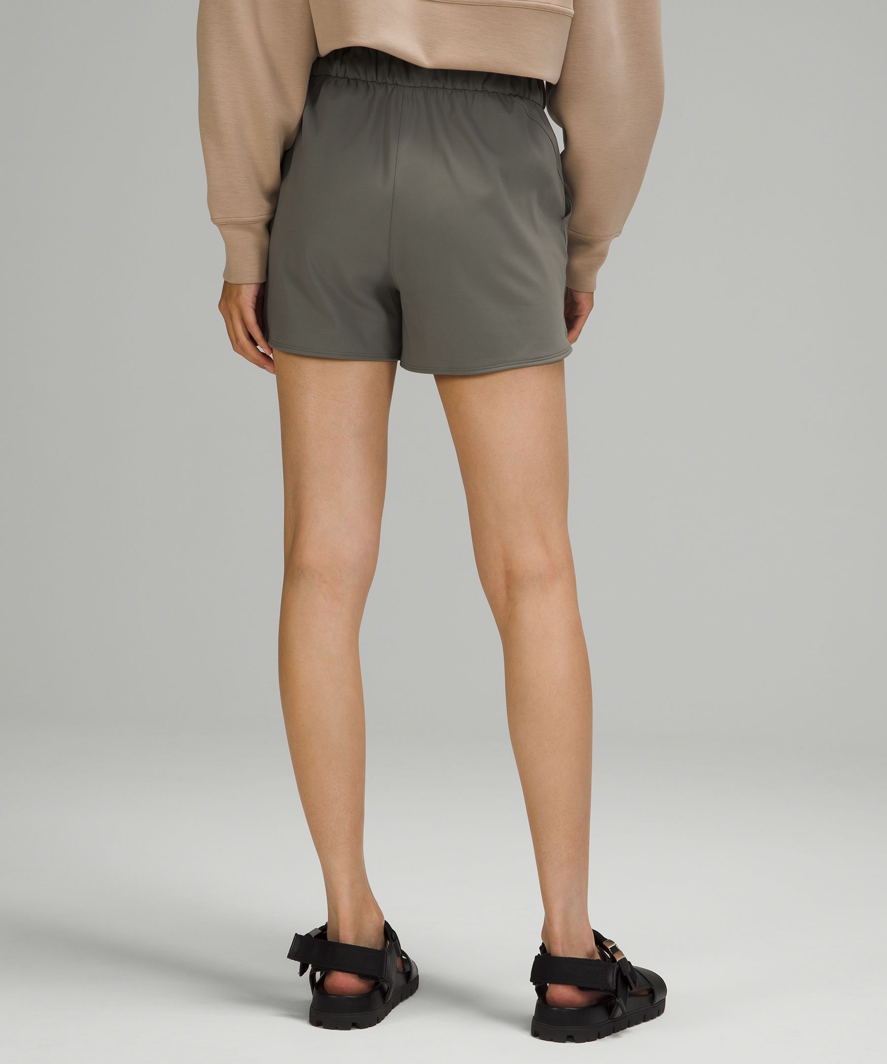 lululemon 3点セット Stretch High-Rise Short 3.5