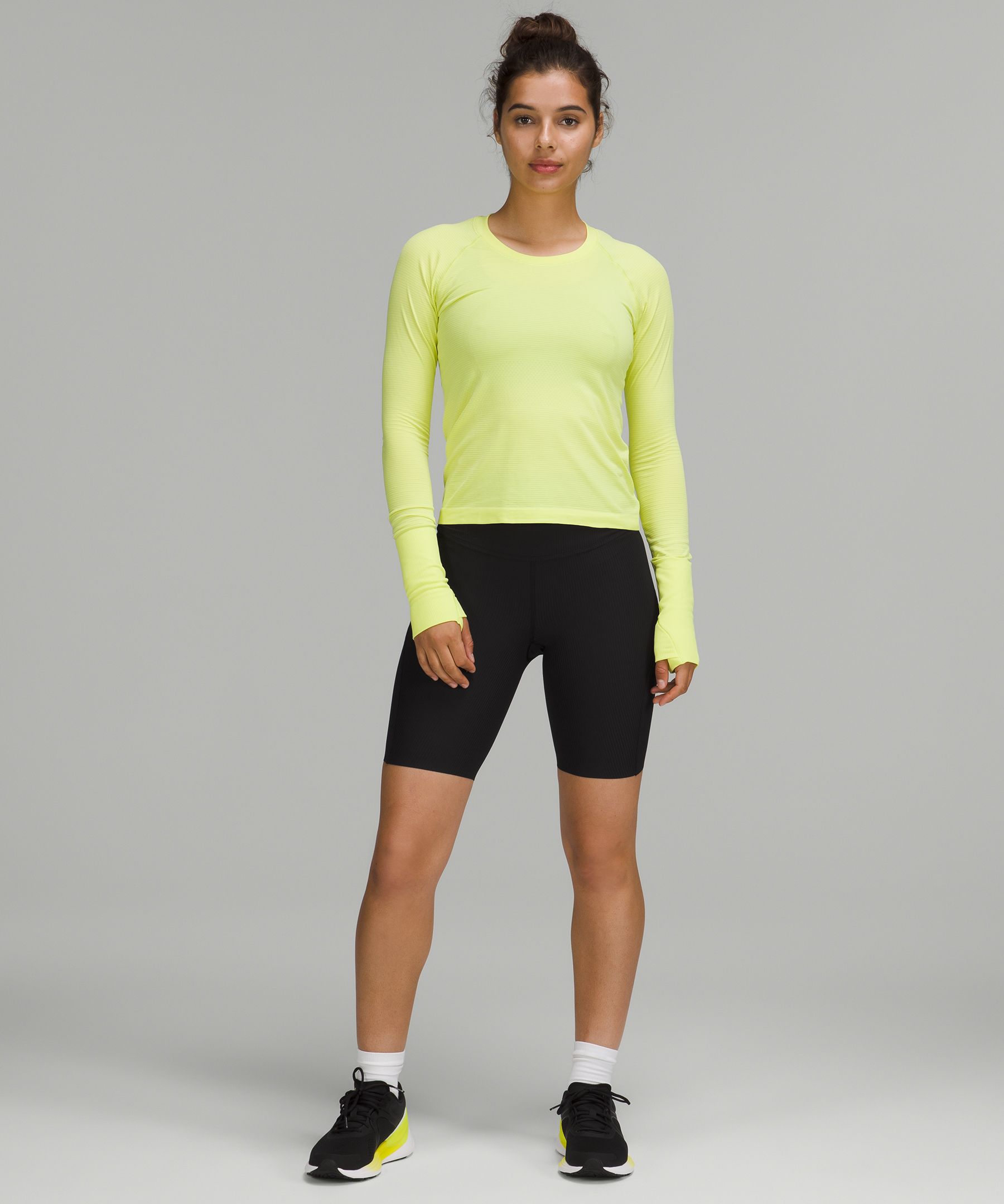 Base Pace High-Rise Ribbed Short 8