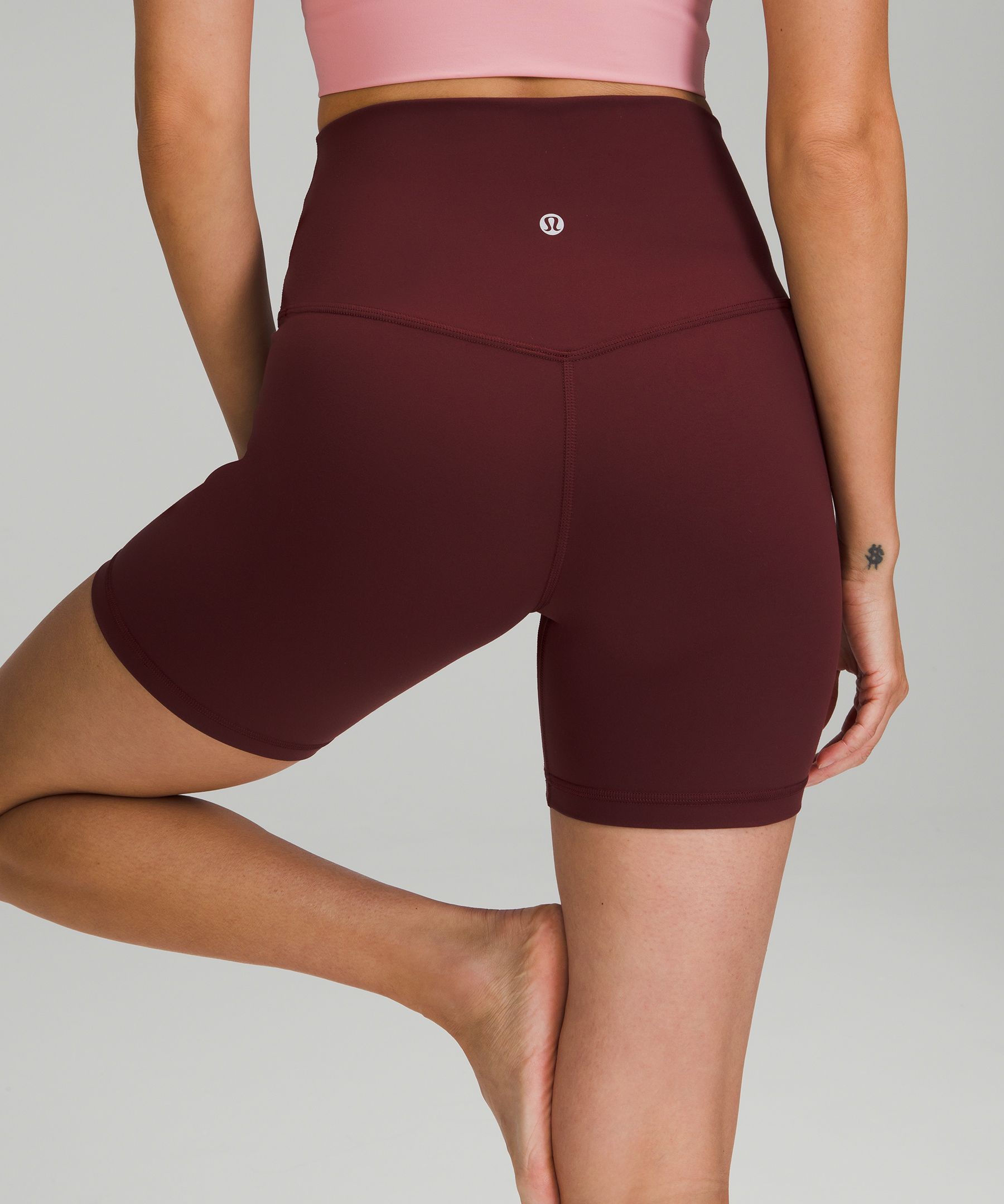 Lululemon Align™ High-Rise Short 6". 5