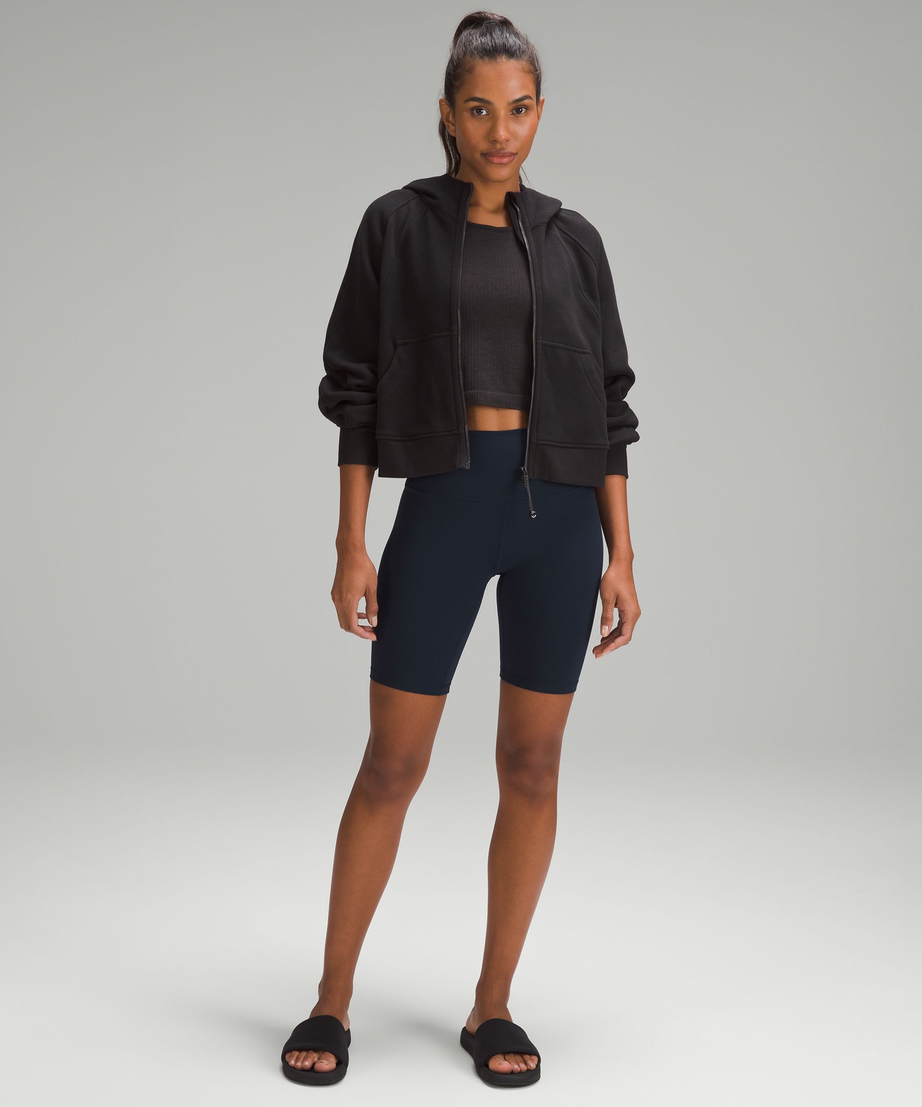 https://images.lululemon.com/is/image/lululemon/LW7BT4S_031382_2?size=800,800