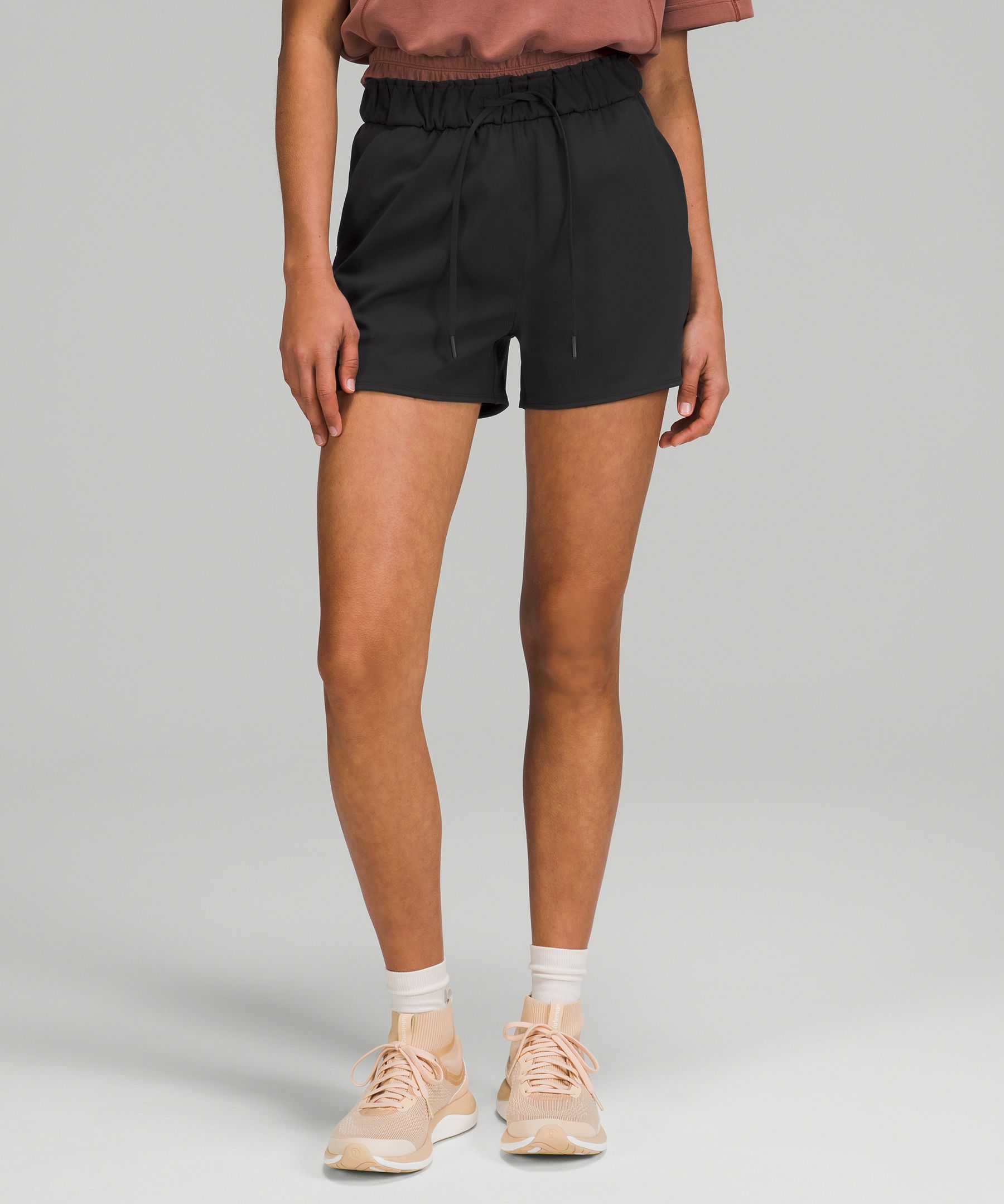 Stretch High Rise Short 3.5