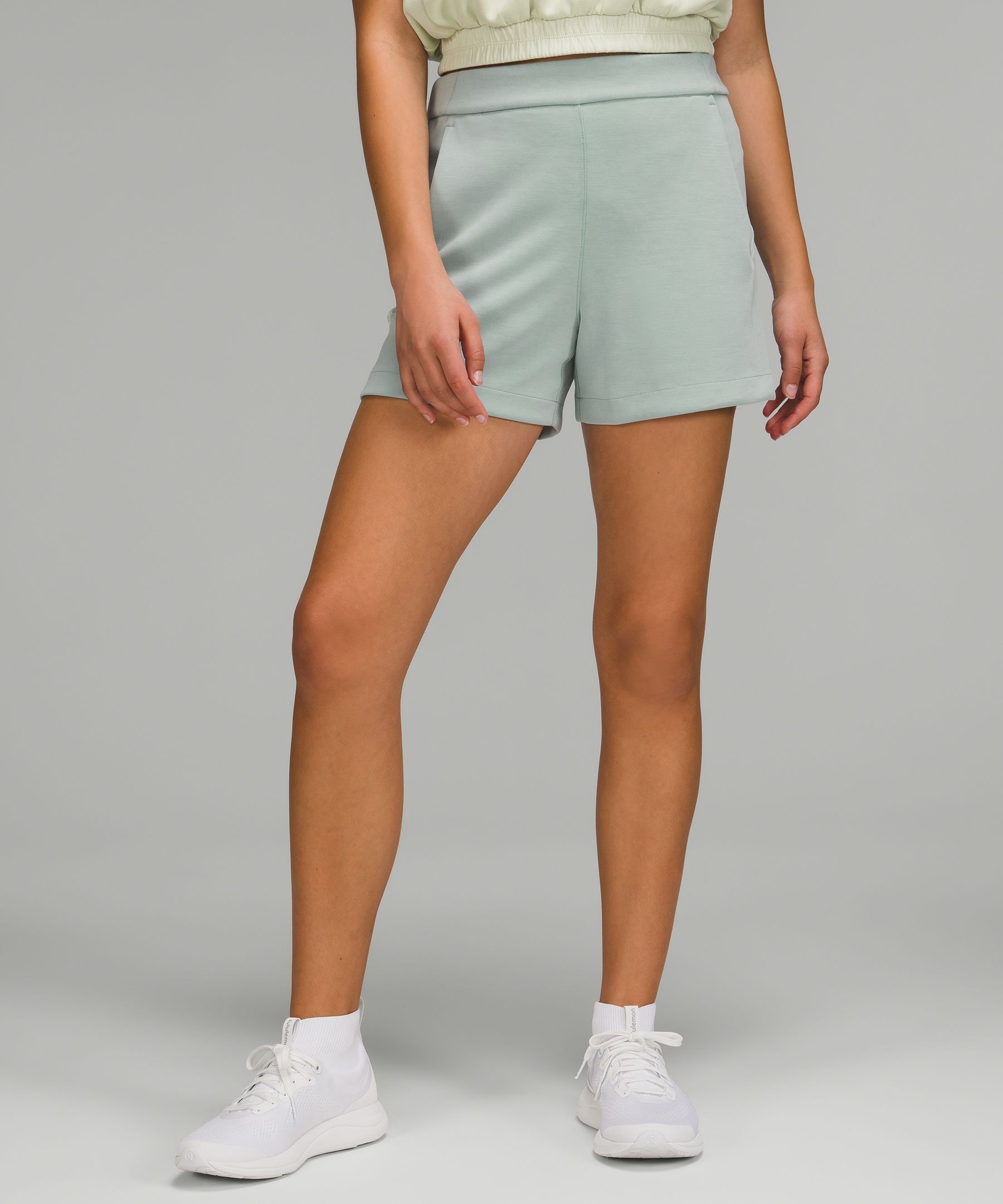 Softstreme Relaxed Short 4