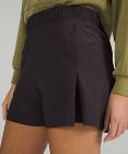 Super-High-Rise Pleated Shorts
