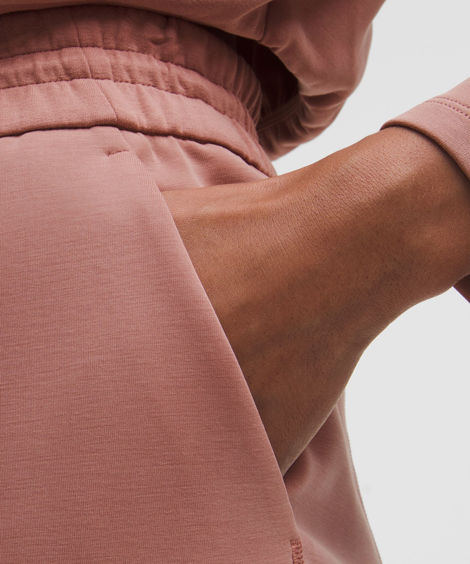 Softstreme High-Rise Short 4" | Women's Shorts