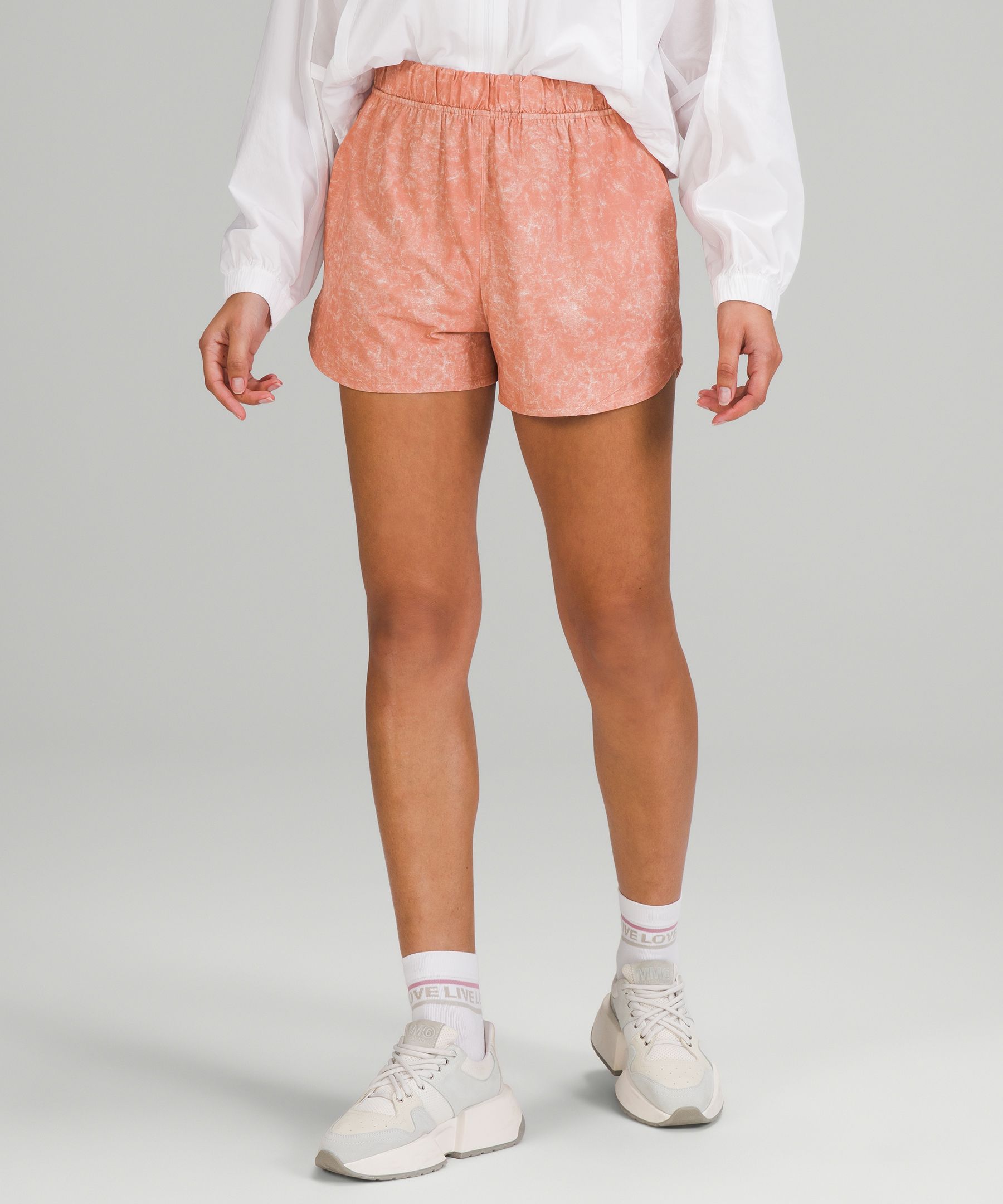 Lululemon sunsetting short online