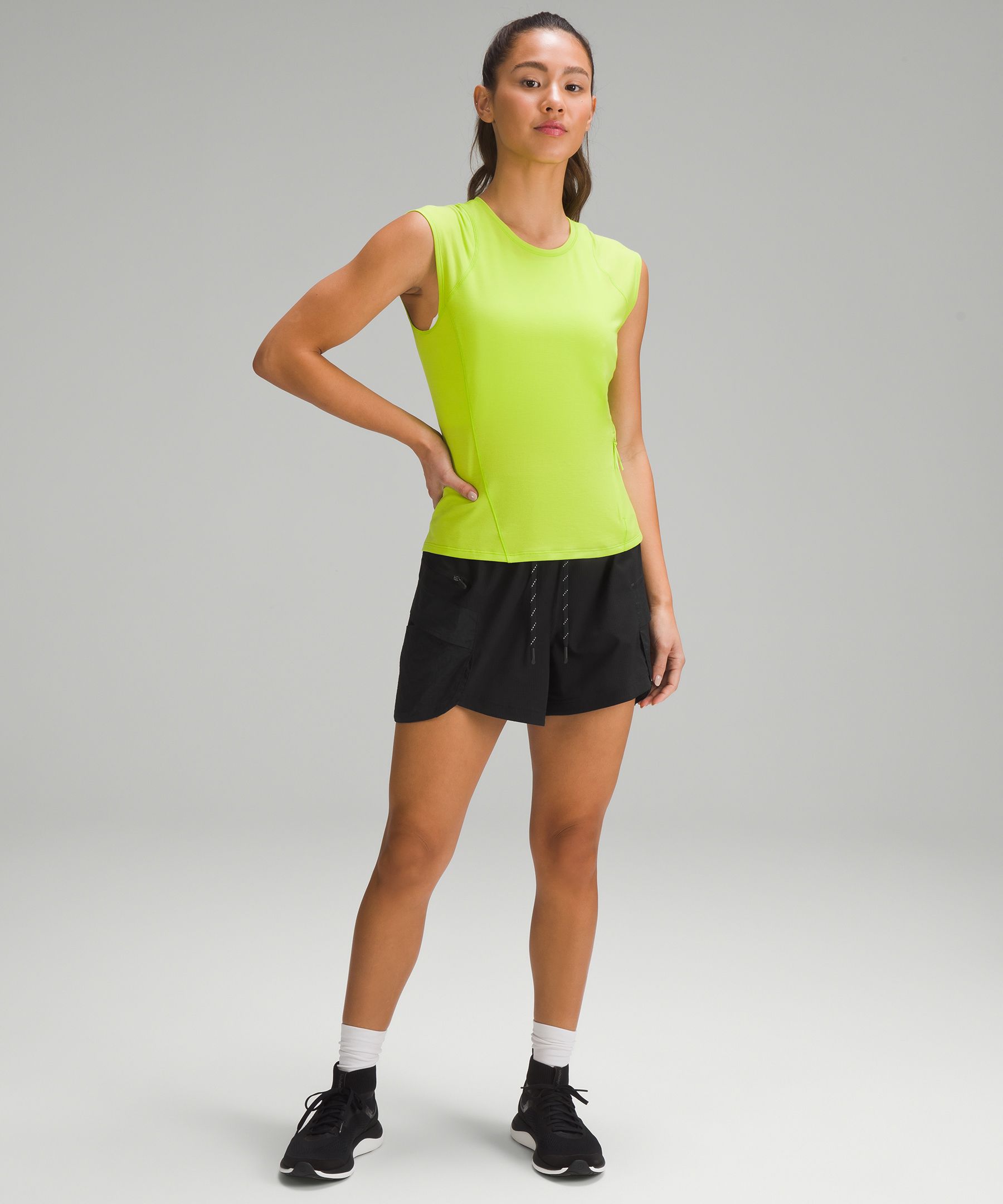 Athleta best sale pulse shorts