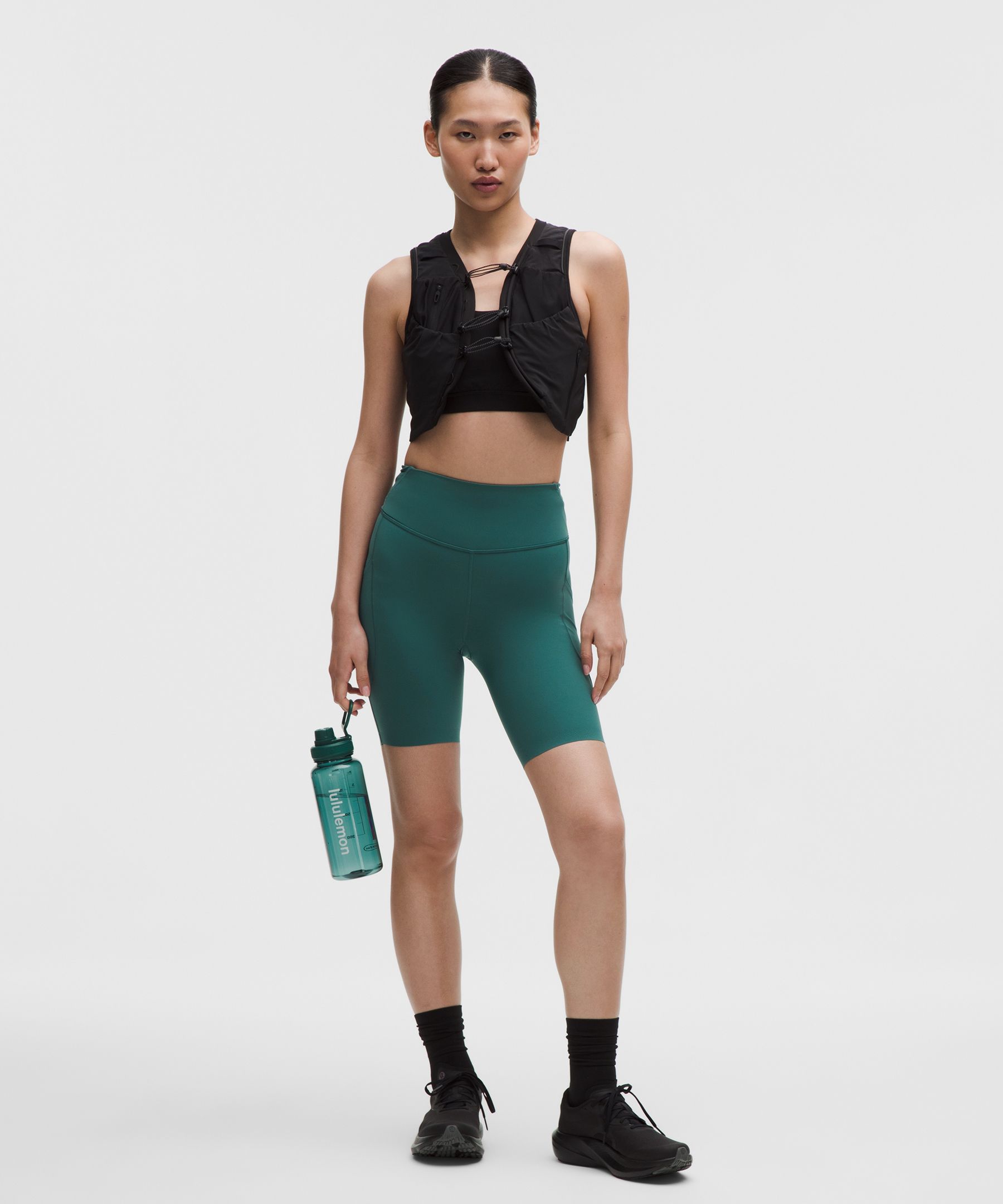 lululemon – Women’s Fast and Free High-Rise Shorts 5 Pocket – 8″ – Color Green – Size 14