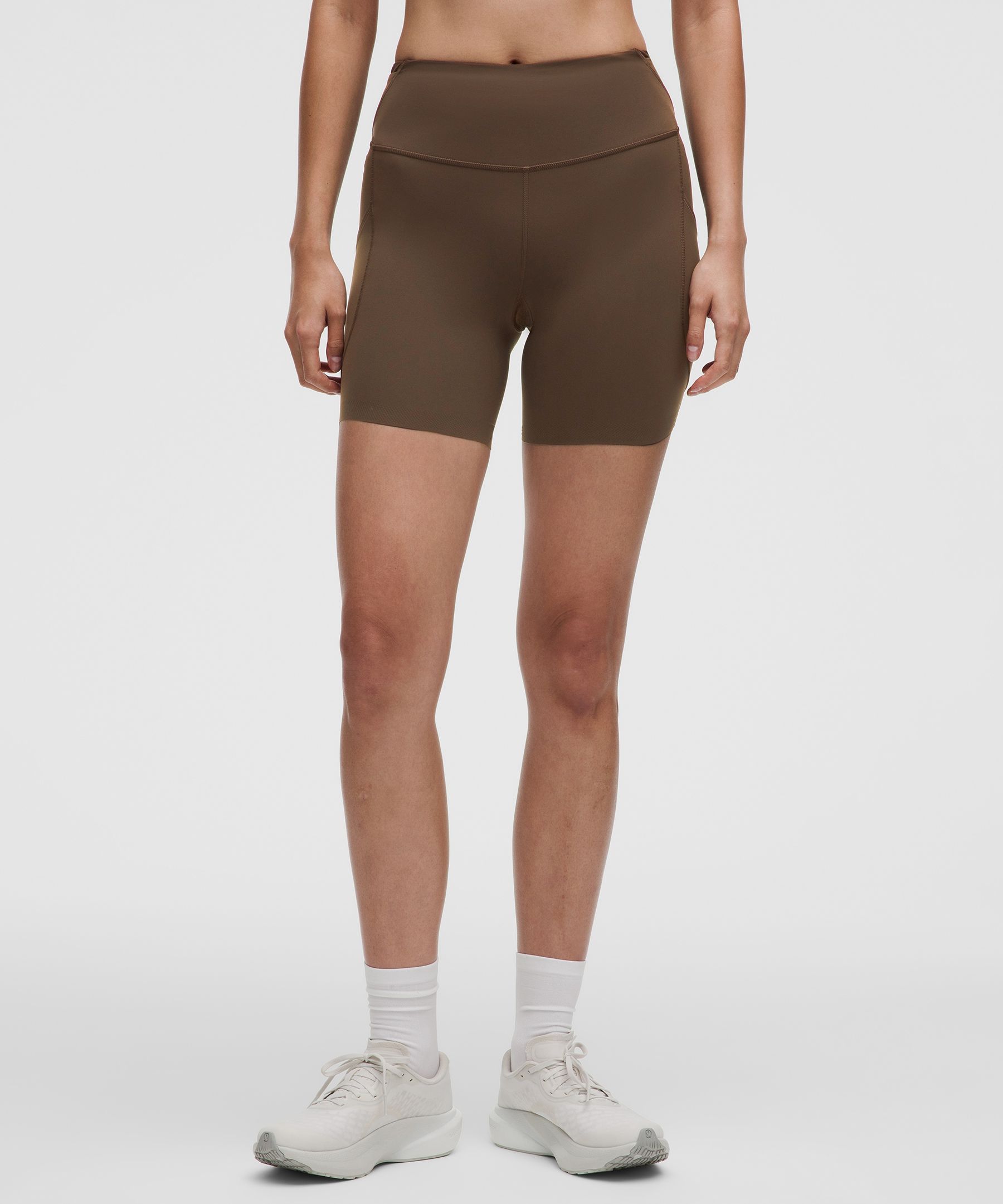 Fast and Free High-Rise Short 6" *5 Pocket