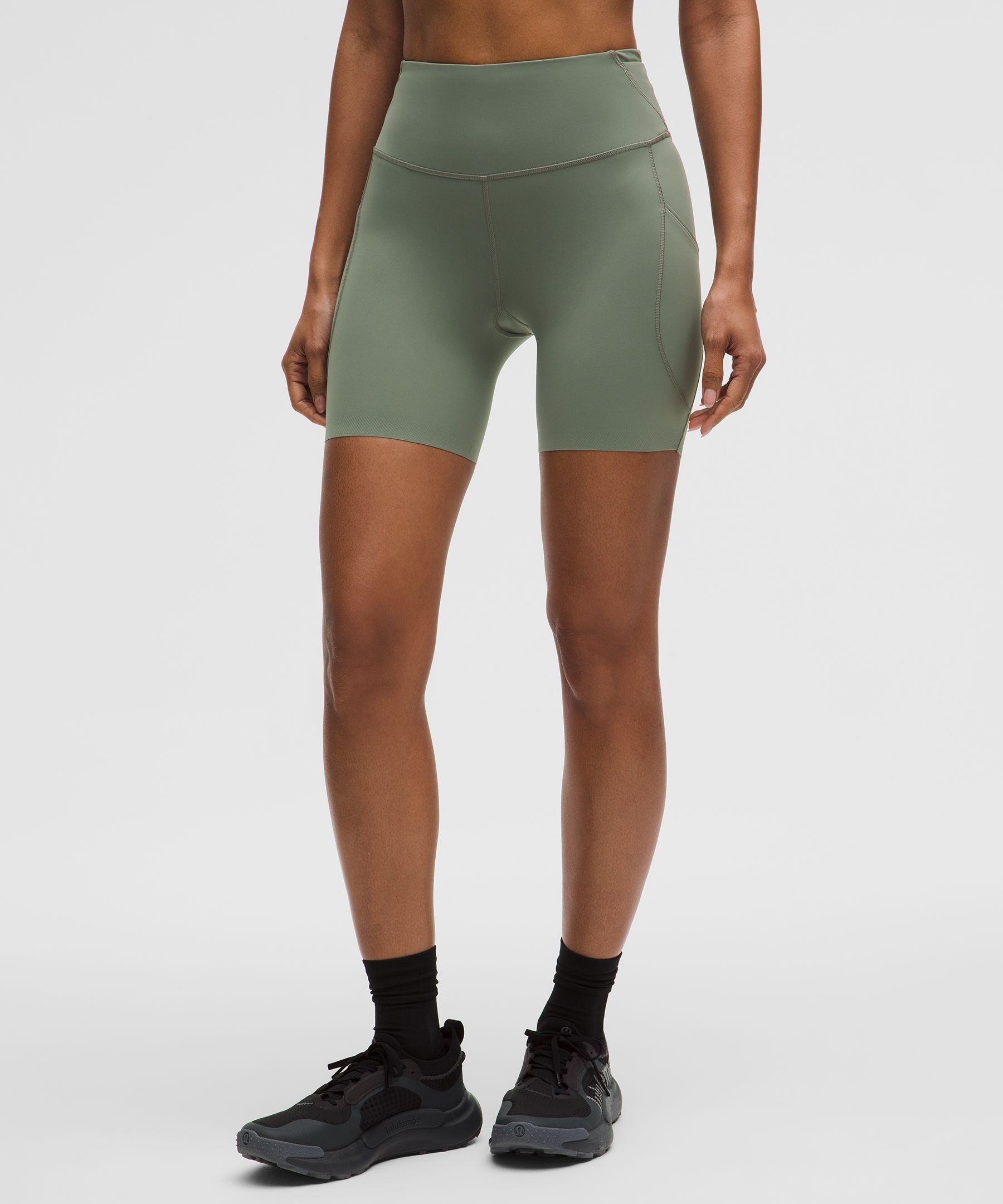 Fast and Free High-Rise Short 6" *5 Pocket