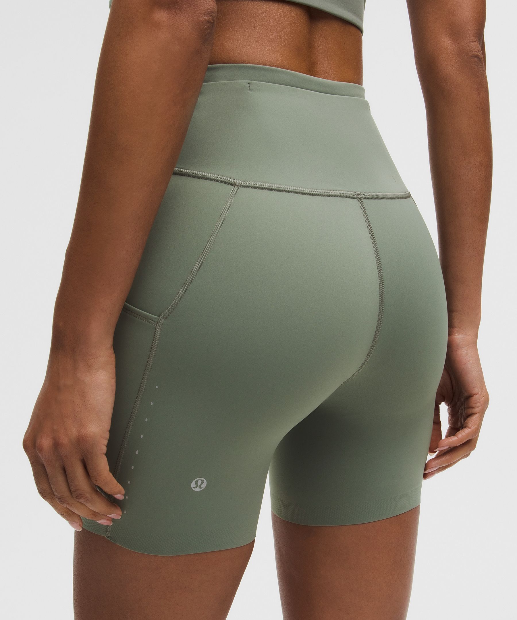 Fast and Free High-Rise Short 6" *5 Pocket