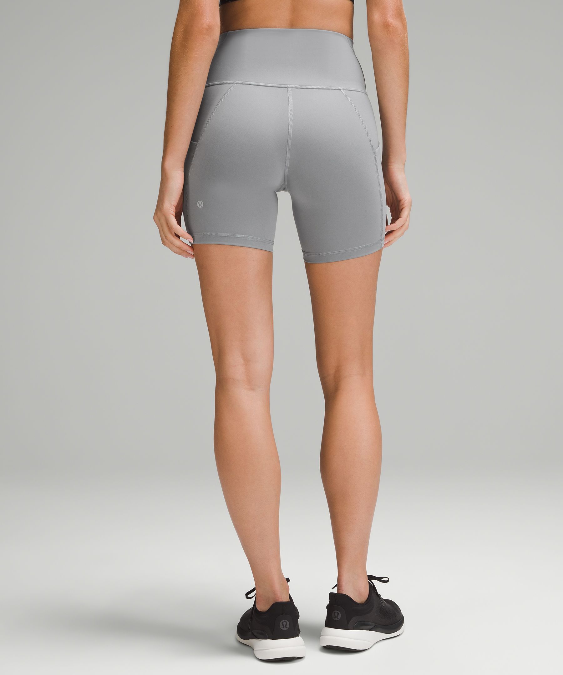 High rise wunder train shorts 6” in heather grey and Energy bra (I don't  remember the name of the print, I bought a couple years ago).🙃 : r/ lululemon