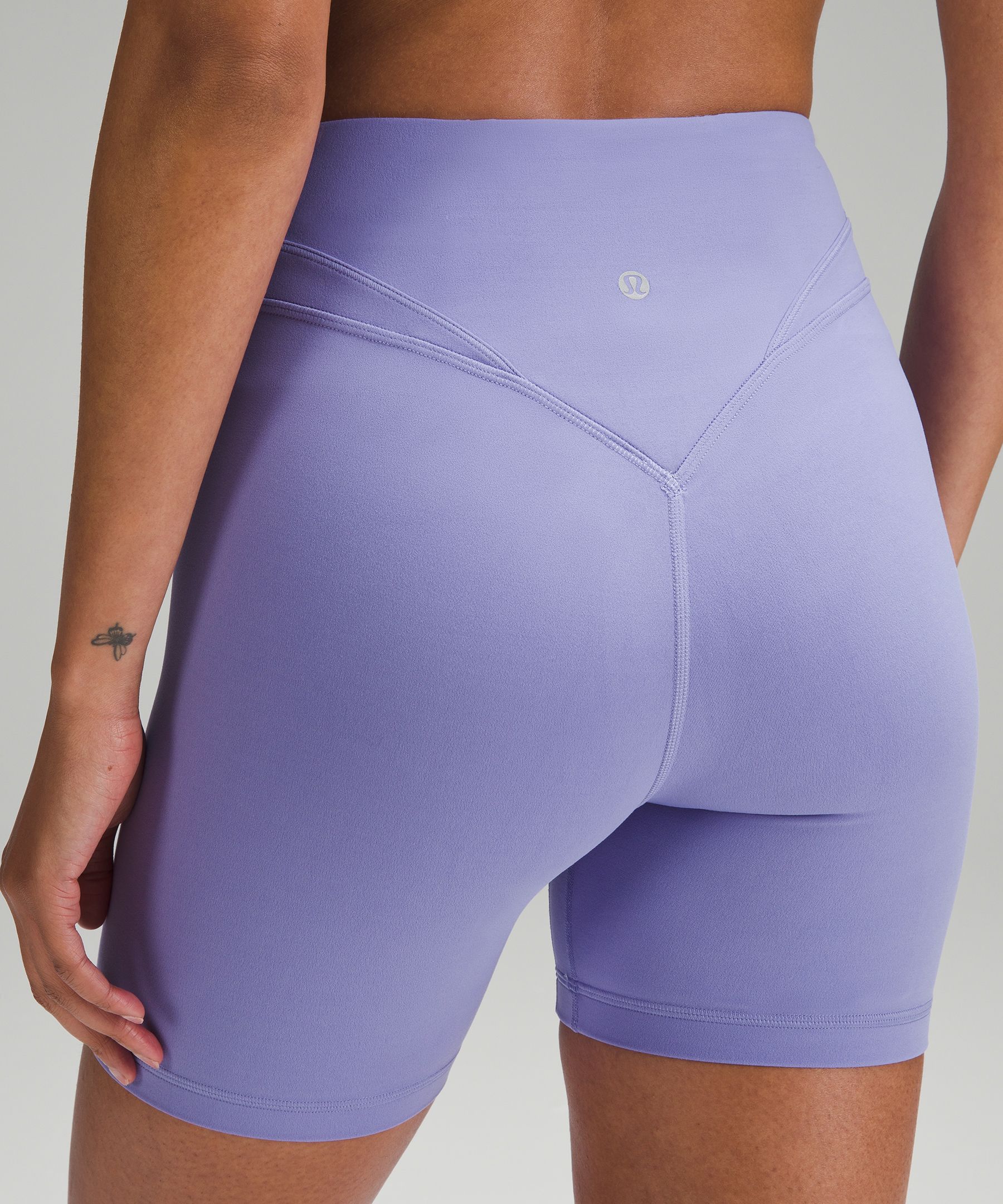 Lululemon Align™ Curve Seam High-Rise Short 6". 5