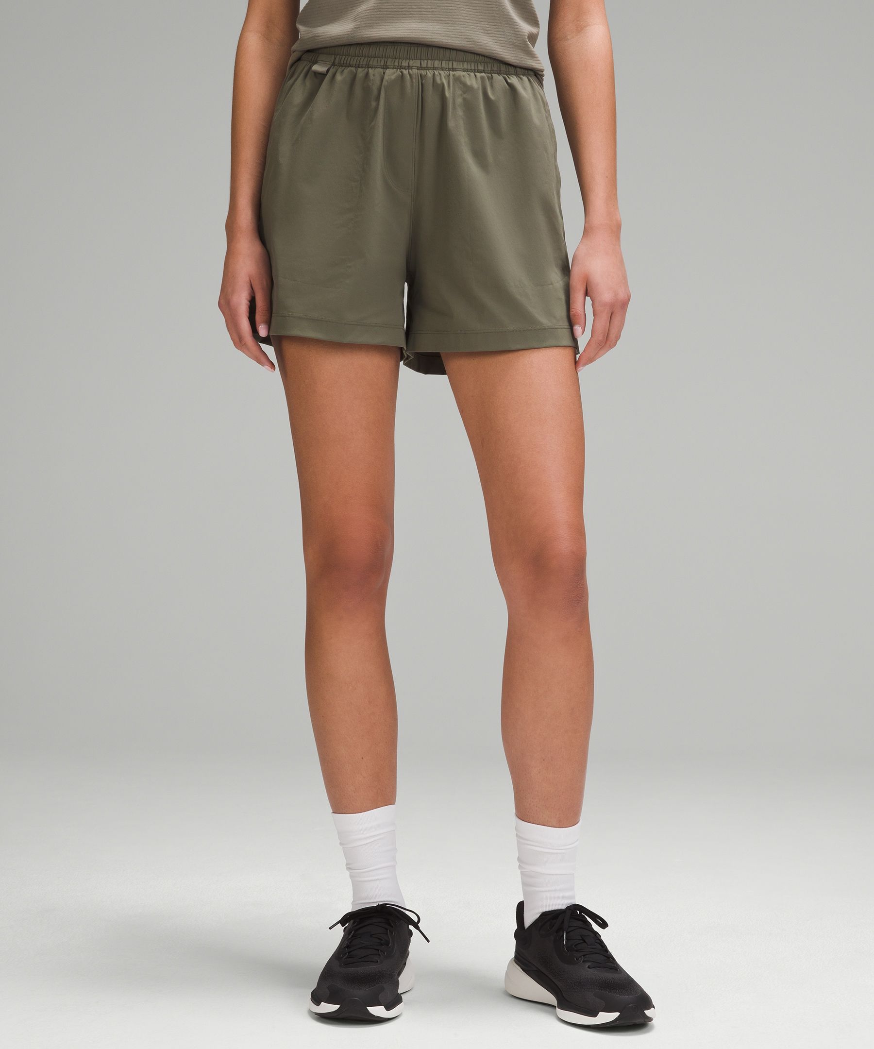 Lightweight High-Rise Hiking Short 4"