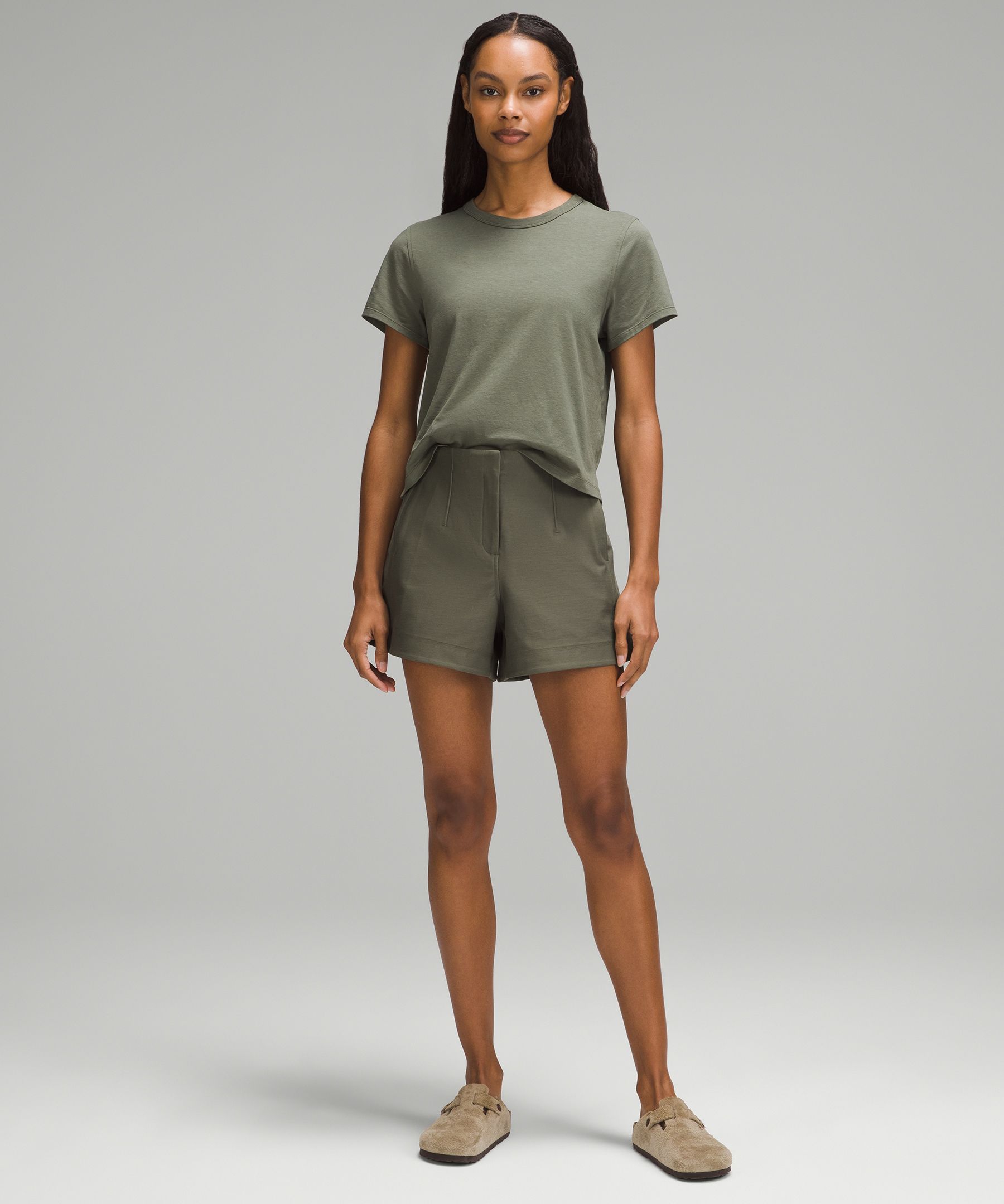 Utilitech Relaxed-Fit High-Rise Short 3.5" | Women's Shorts
