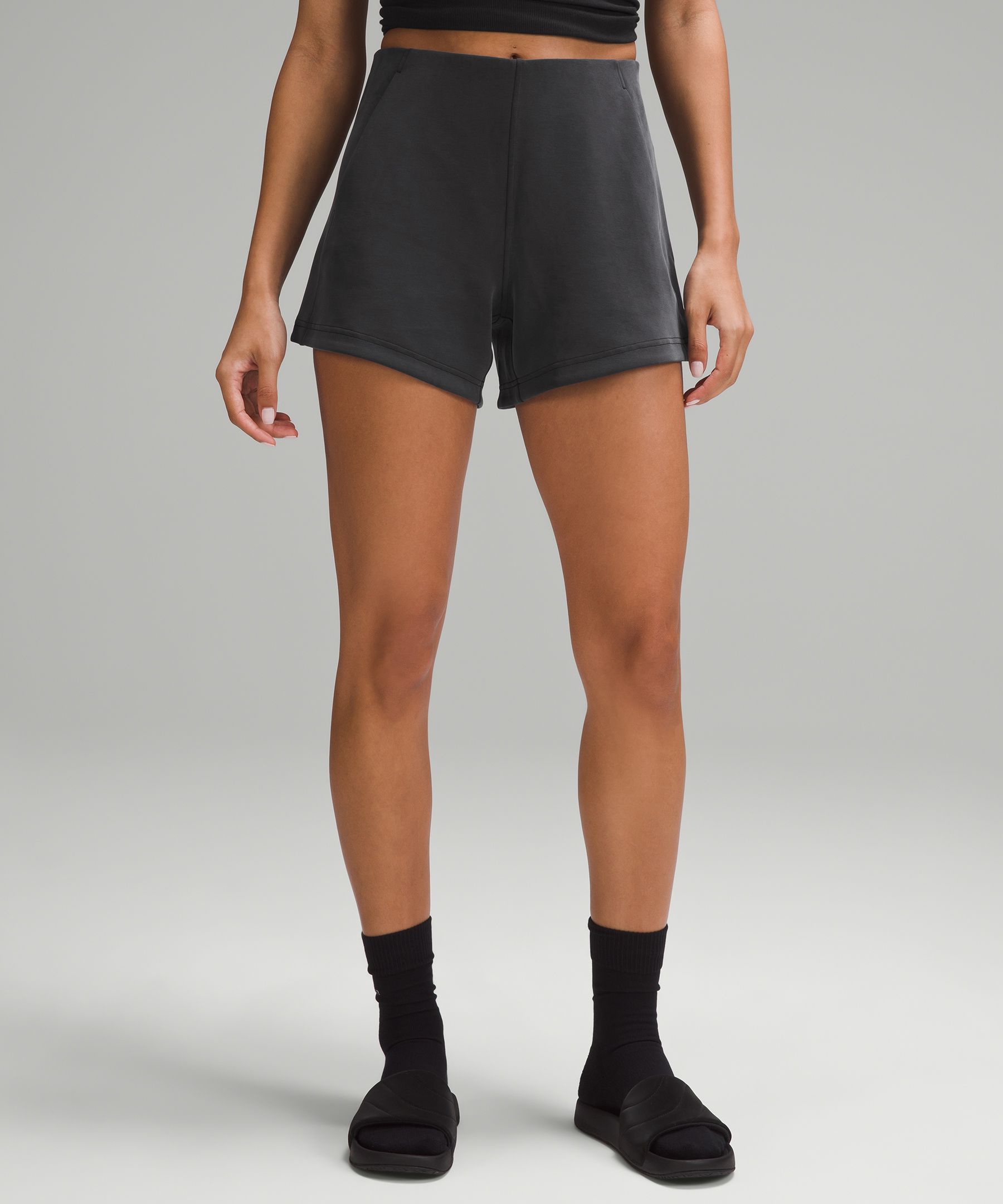 Softstreme Kick Flare Mid Rise Short 4 lululemon SG