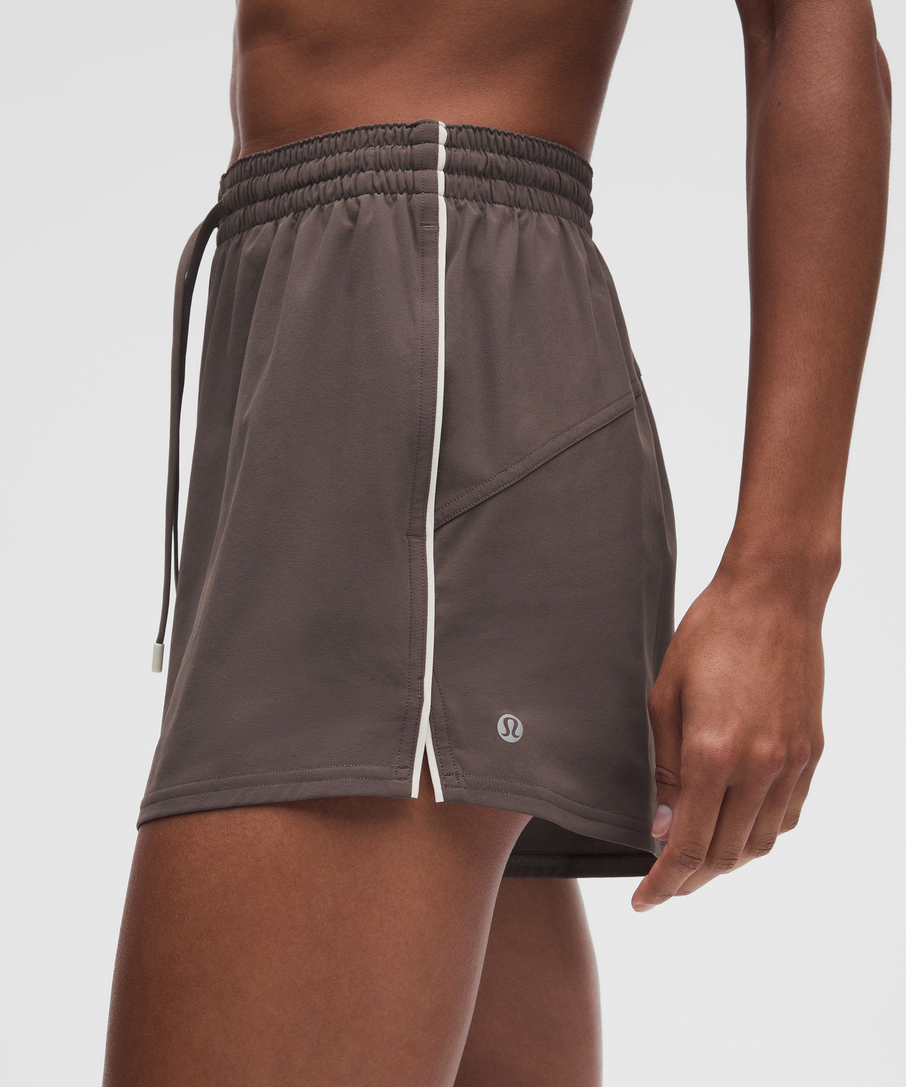 Court Rival Shorts mit hohem Bund 8&nbsp;cm