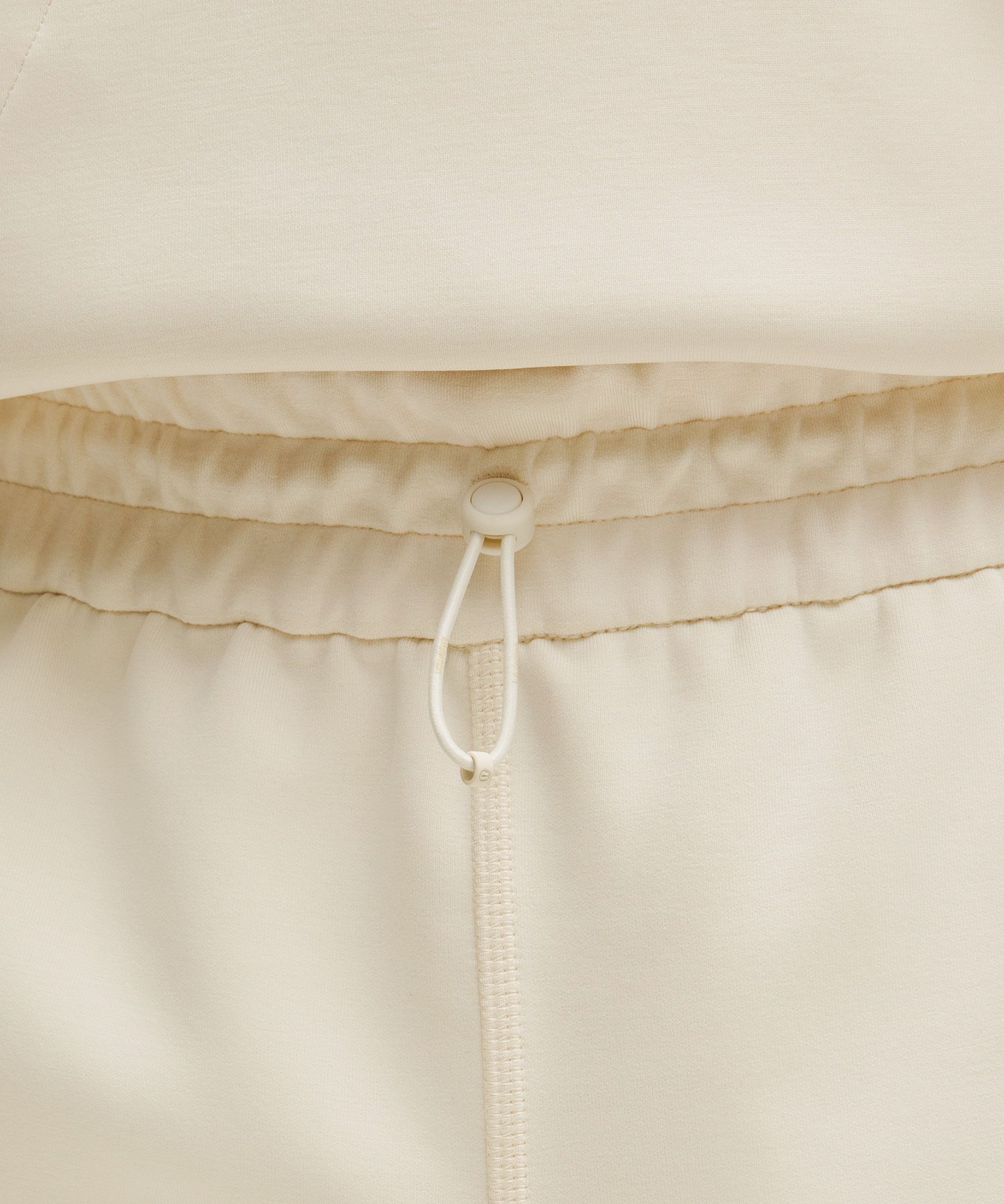 Lululemon Softstreme High-rise Shorts 4"