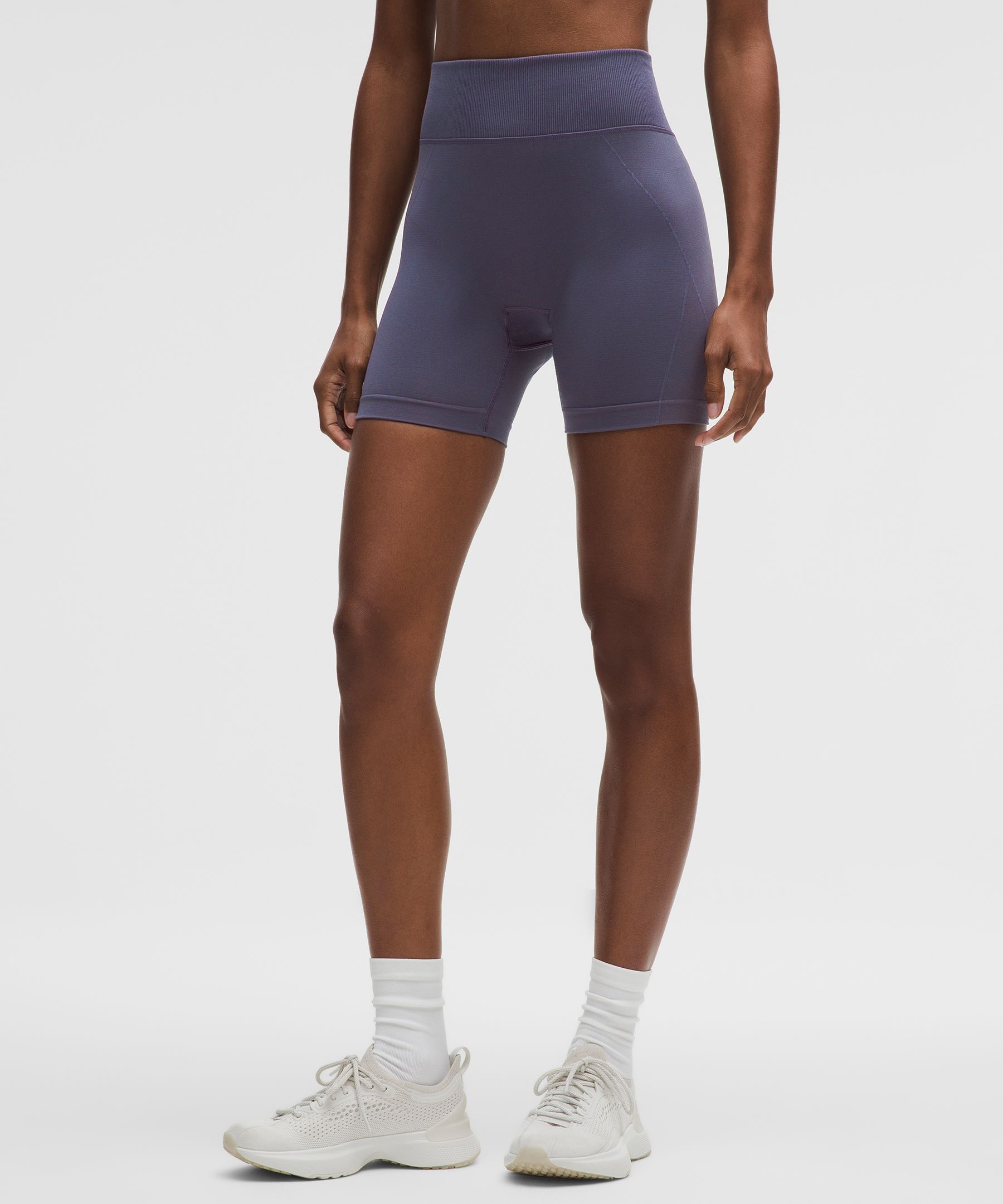 Get Low High-Rise Training Short 5"