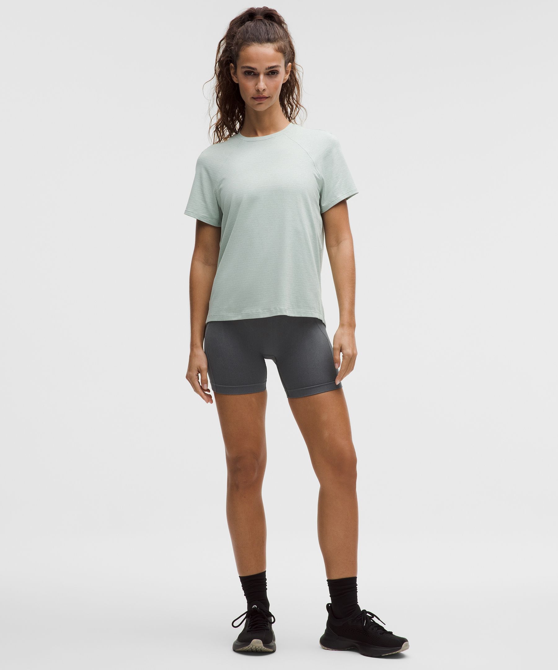 lululemon – Women’s Get Low High-Rise Training Shorts – 5″ – Color Grey – Size 14