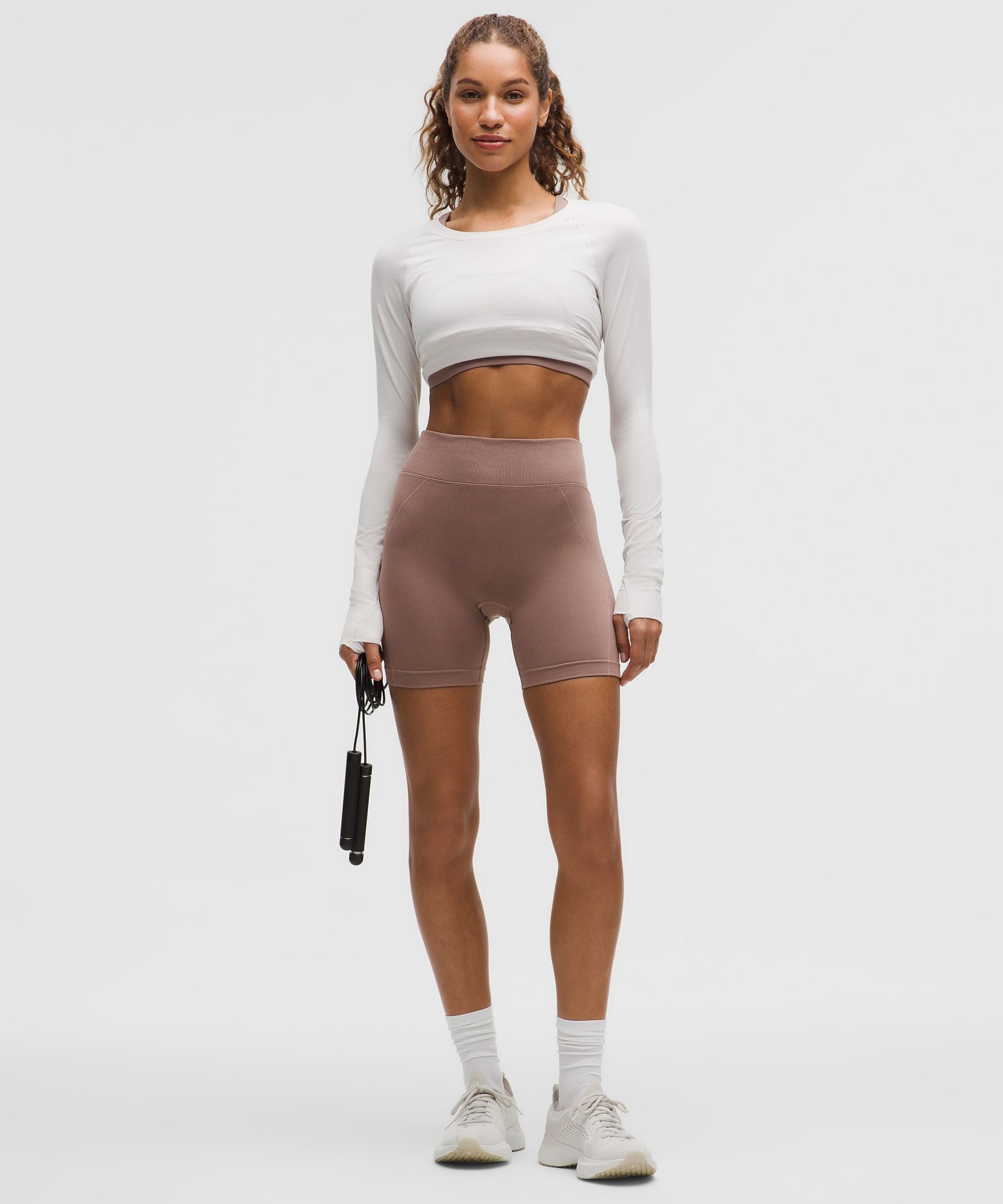 Get Low ハイライズトレーニングショーツ 5インチ | ショートパンツ