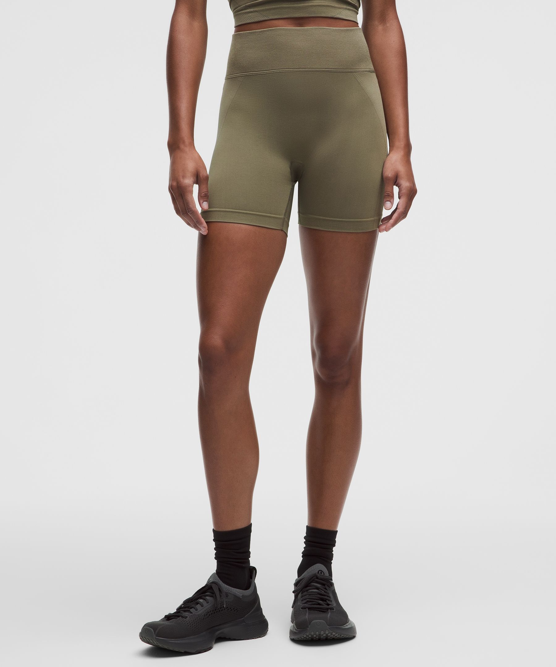 Get Low High-Rise Training Short 5"