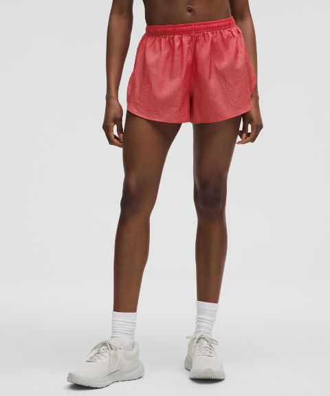 Женские беговые шорты Lululemon Dolphin-Hem Mid-Rise