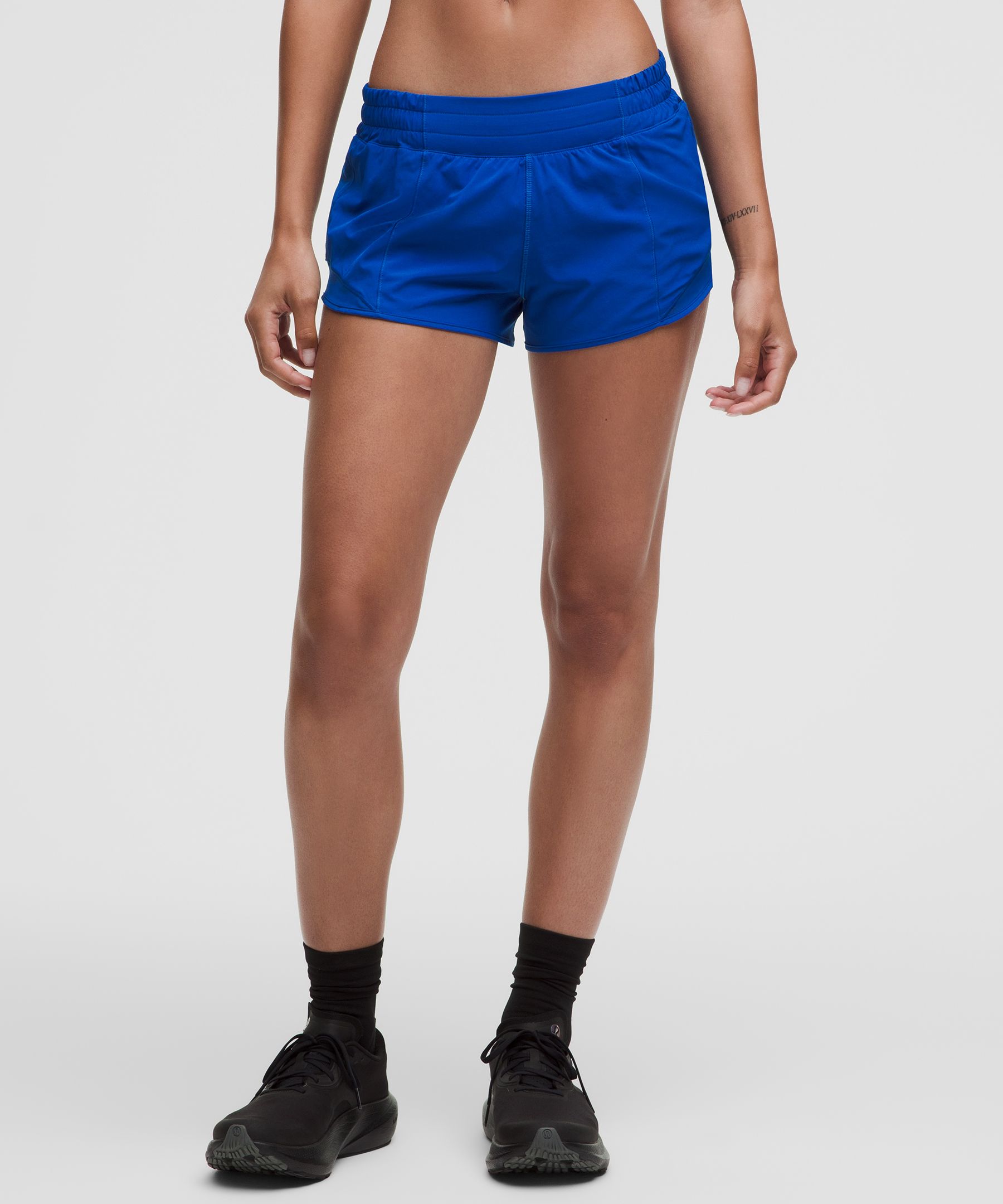Shorts Hotty Hot de tiro bajo con forro interior 2.5"