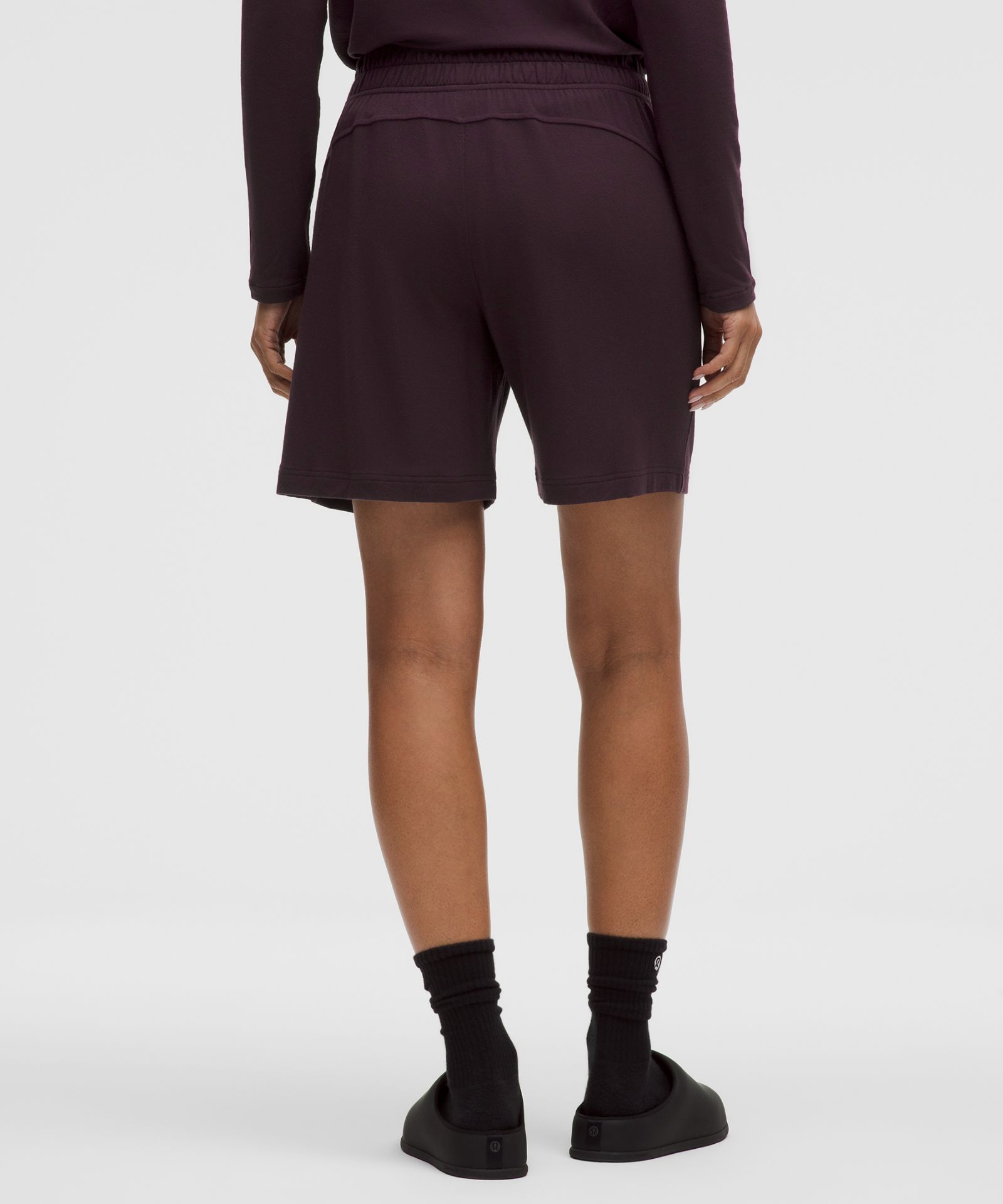 Lululemon BeCalm Mid-Rise Bermuda Short — фото 3