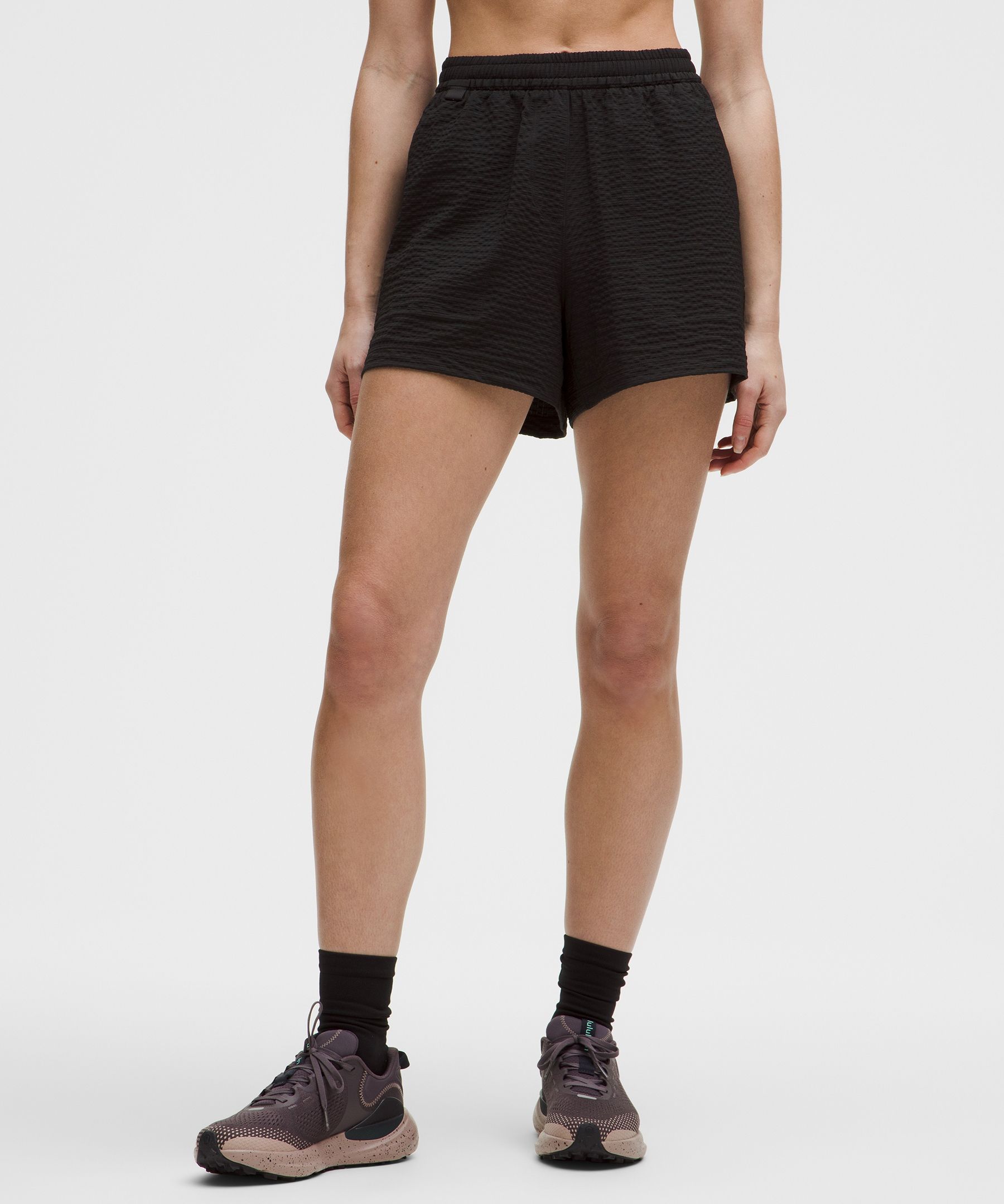 Grid-Texture Relaxed High-Rise Hiking Short 4
