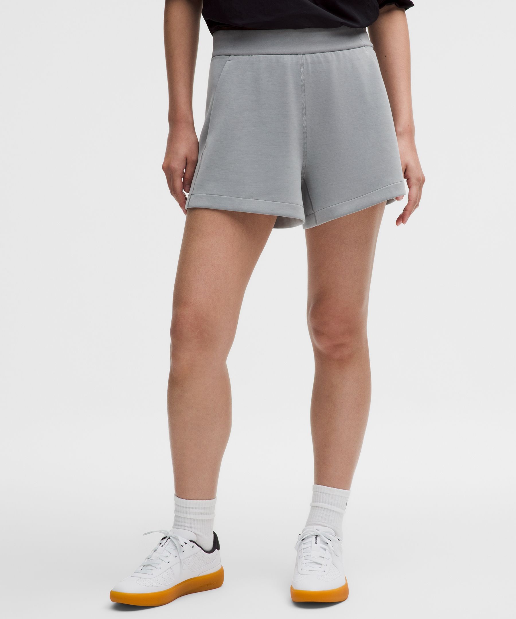 Softstreme High-Rise Short 4"