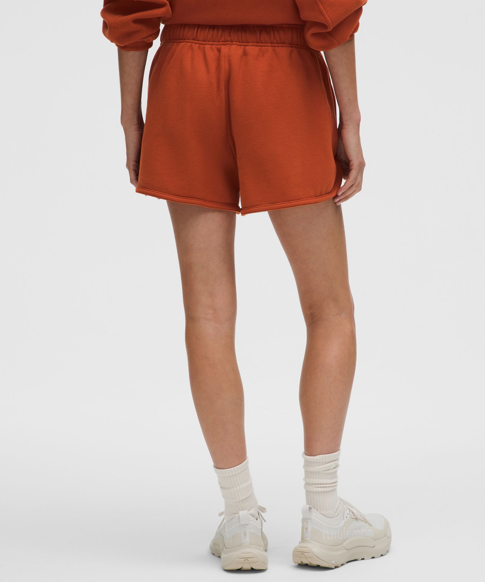 Женские шорты Lululemon Scuba Mid-Rise Oversized — фото 3