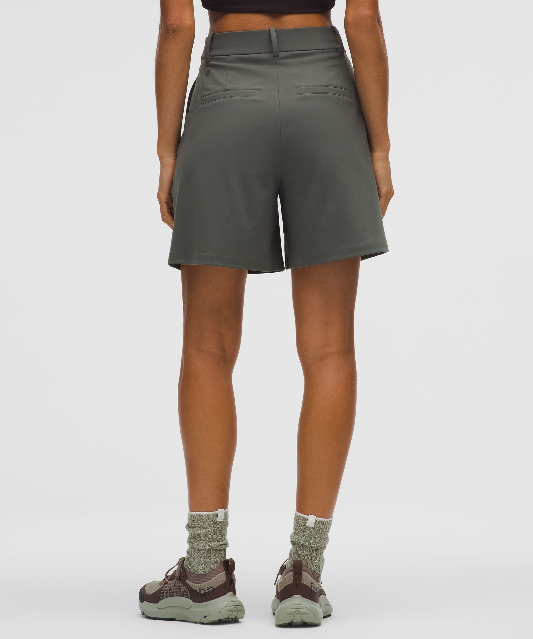 Lululemon Daydrift Pleated High-rise Short 7"