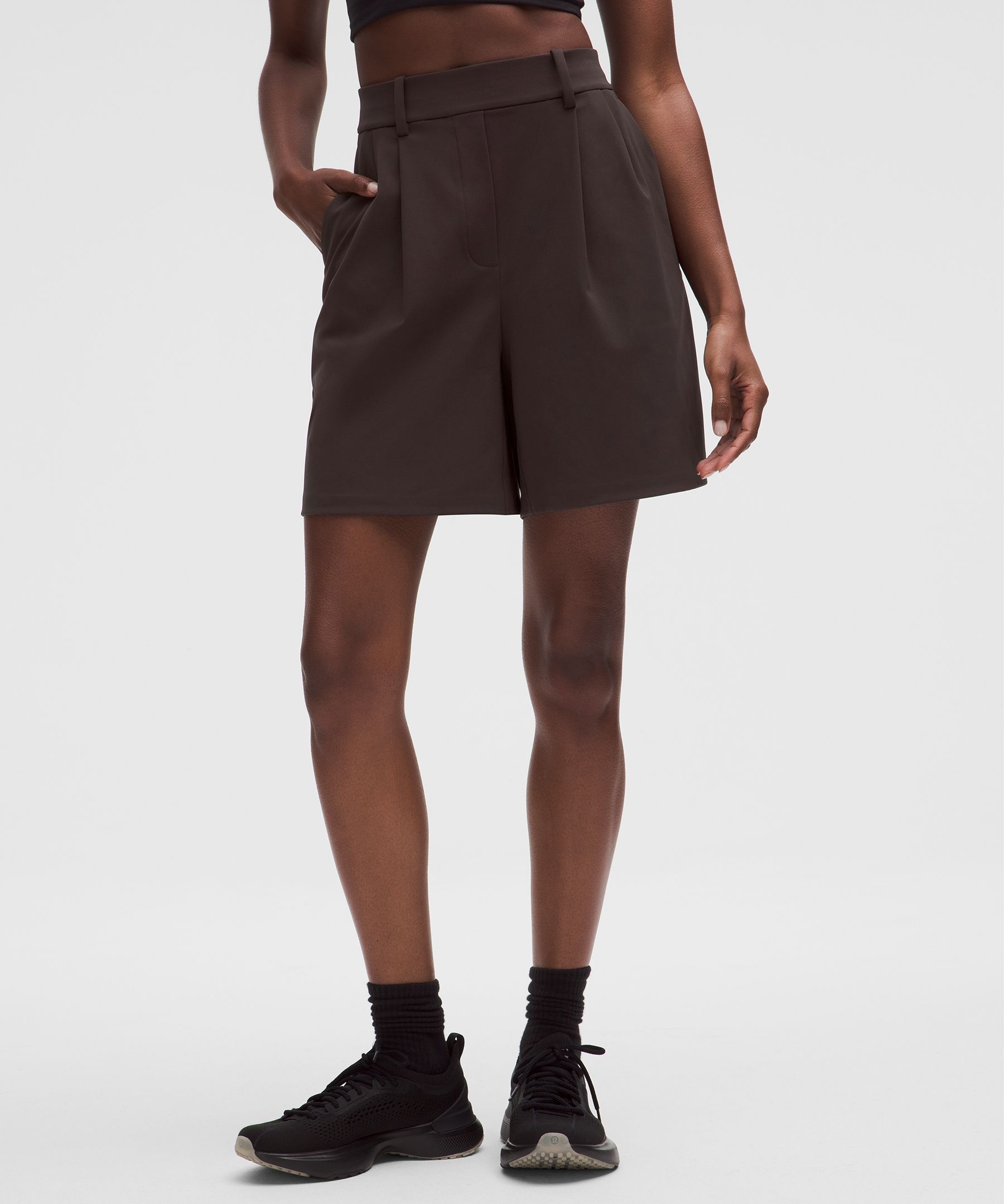 Lululemon Daydrift Pleated High-rise Short 7"