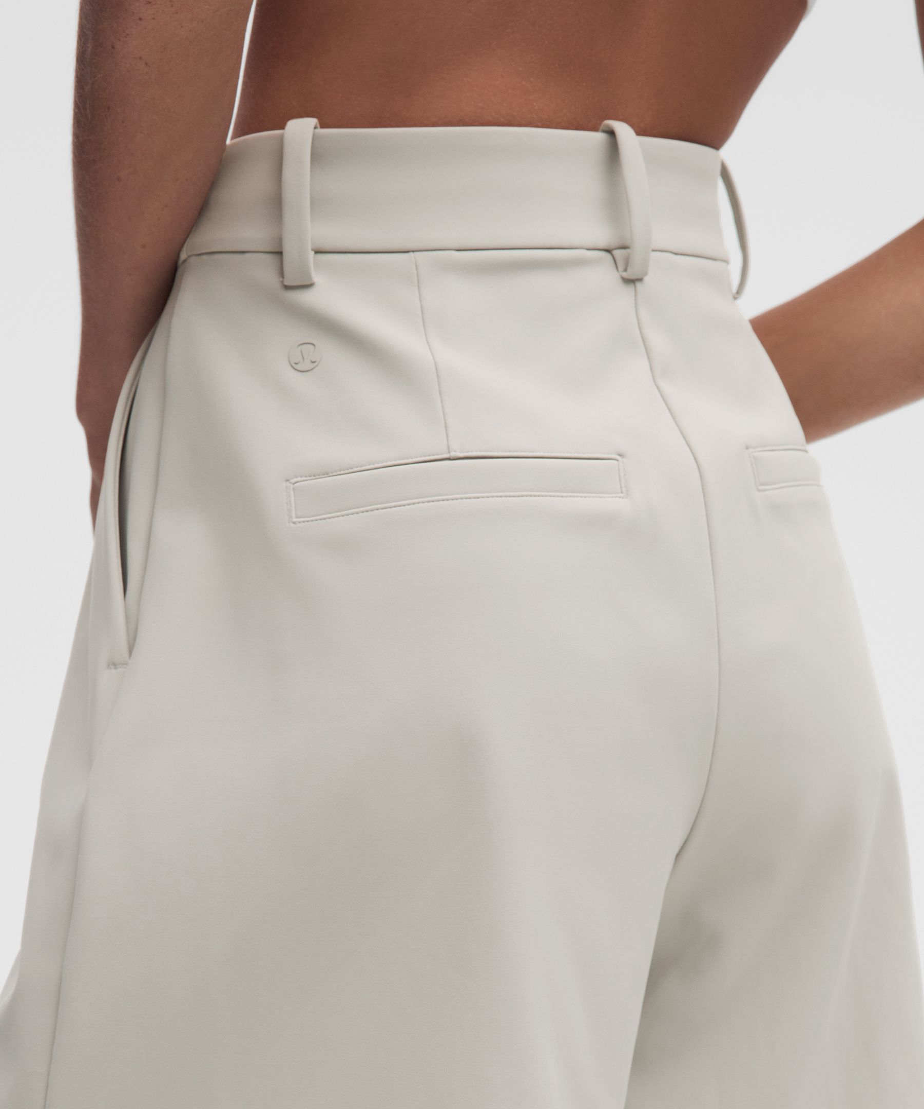 Daydrift Pleated High-Rise Short 7"