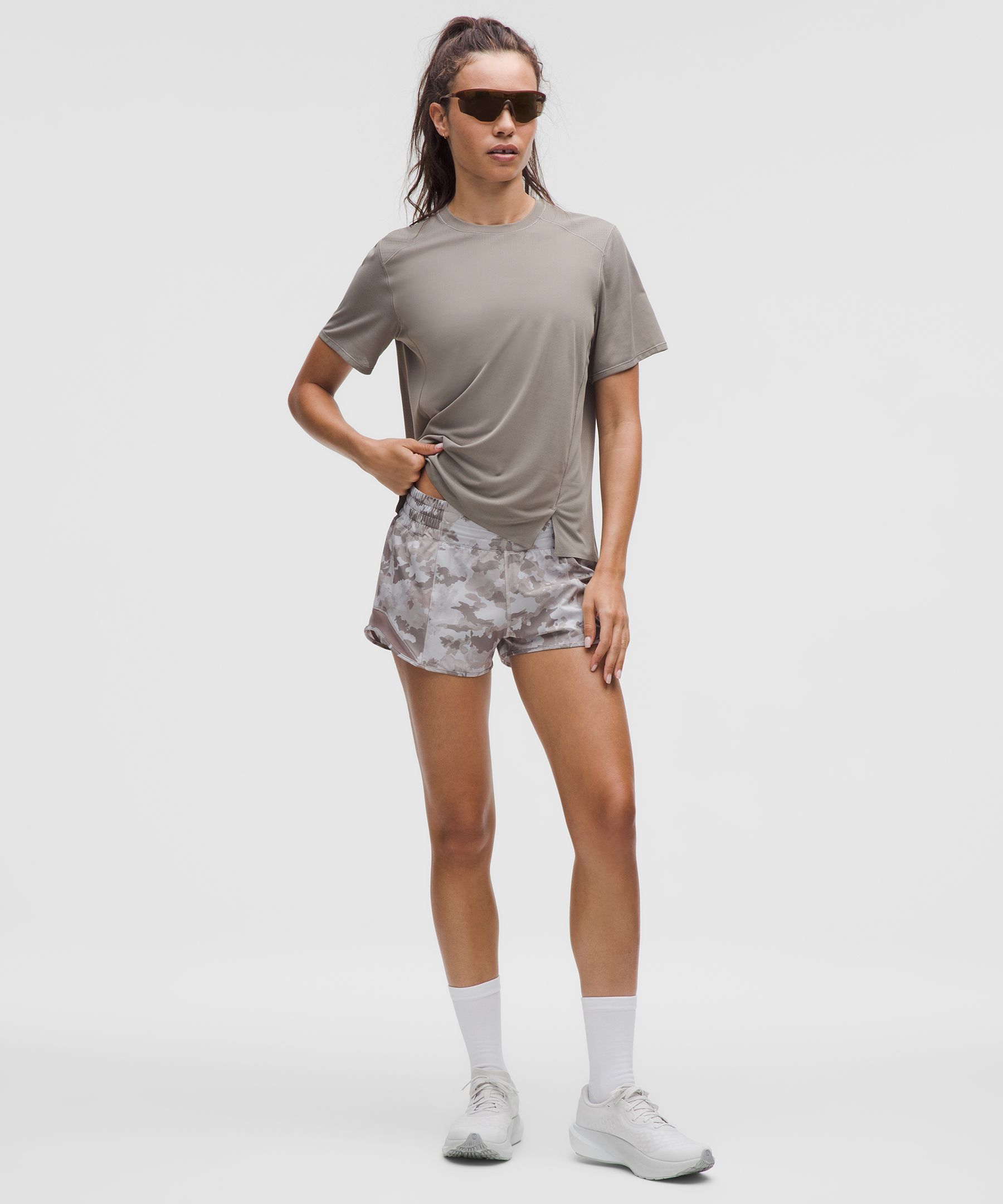 Lululemon Hotty Hot High-rise Lined Short 2.5"