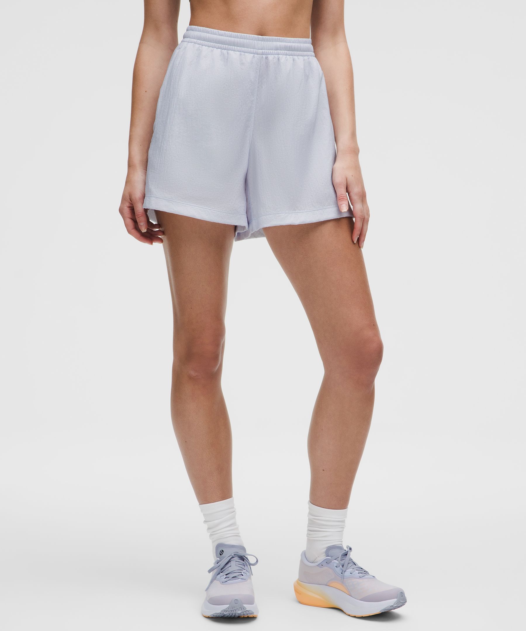 Lululemon Lightweight Mid-rise Active Short 5"