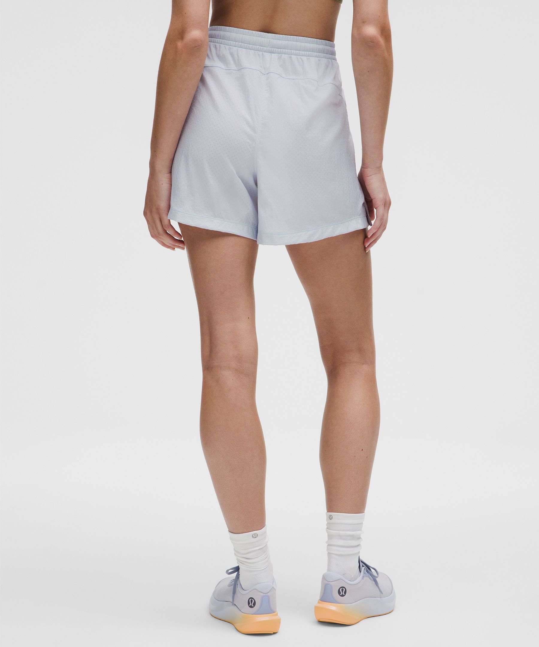 Lululemon Lightweight Mid-rise Active Short 5"
