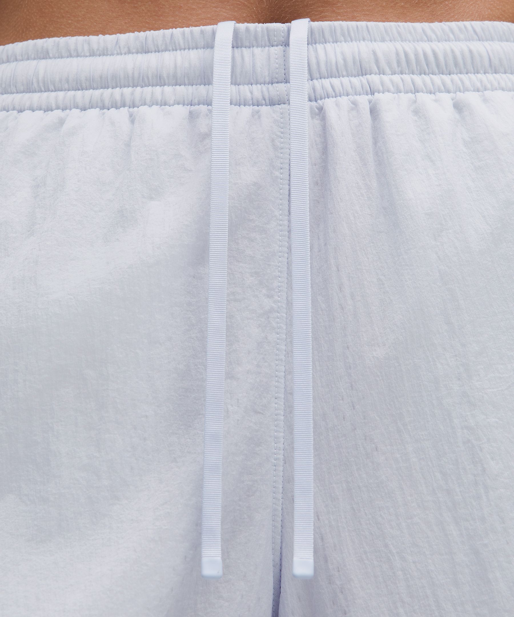Lululemon Lightweight Mid-rise Active Short 5"
